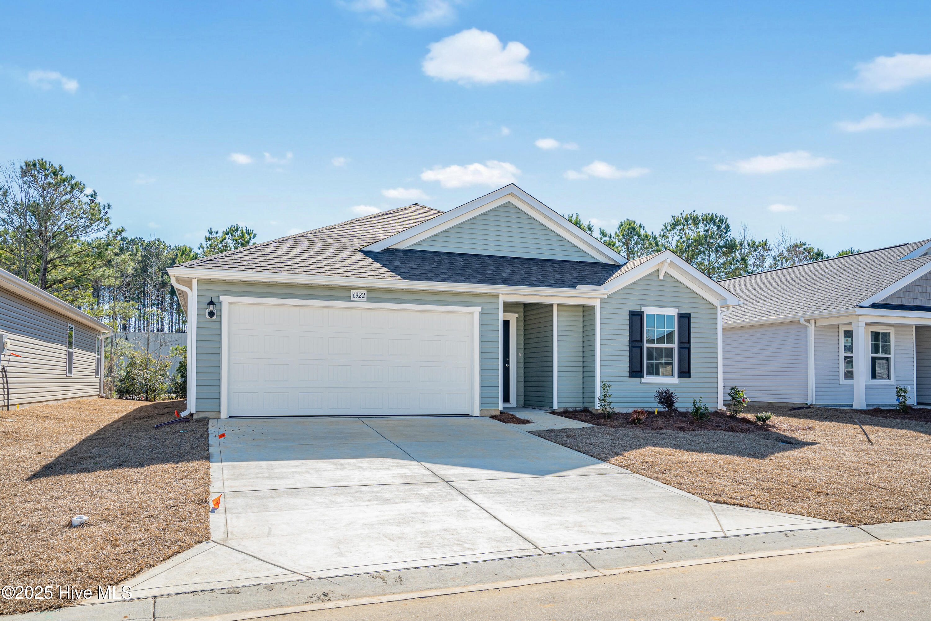 6922 Seaside Palms Place Property Photo 2