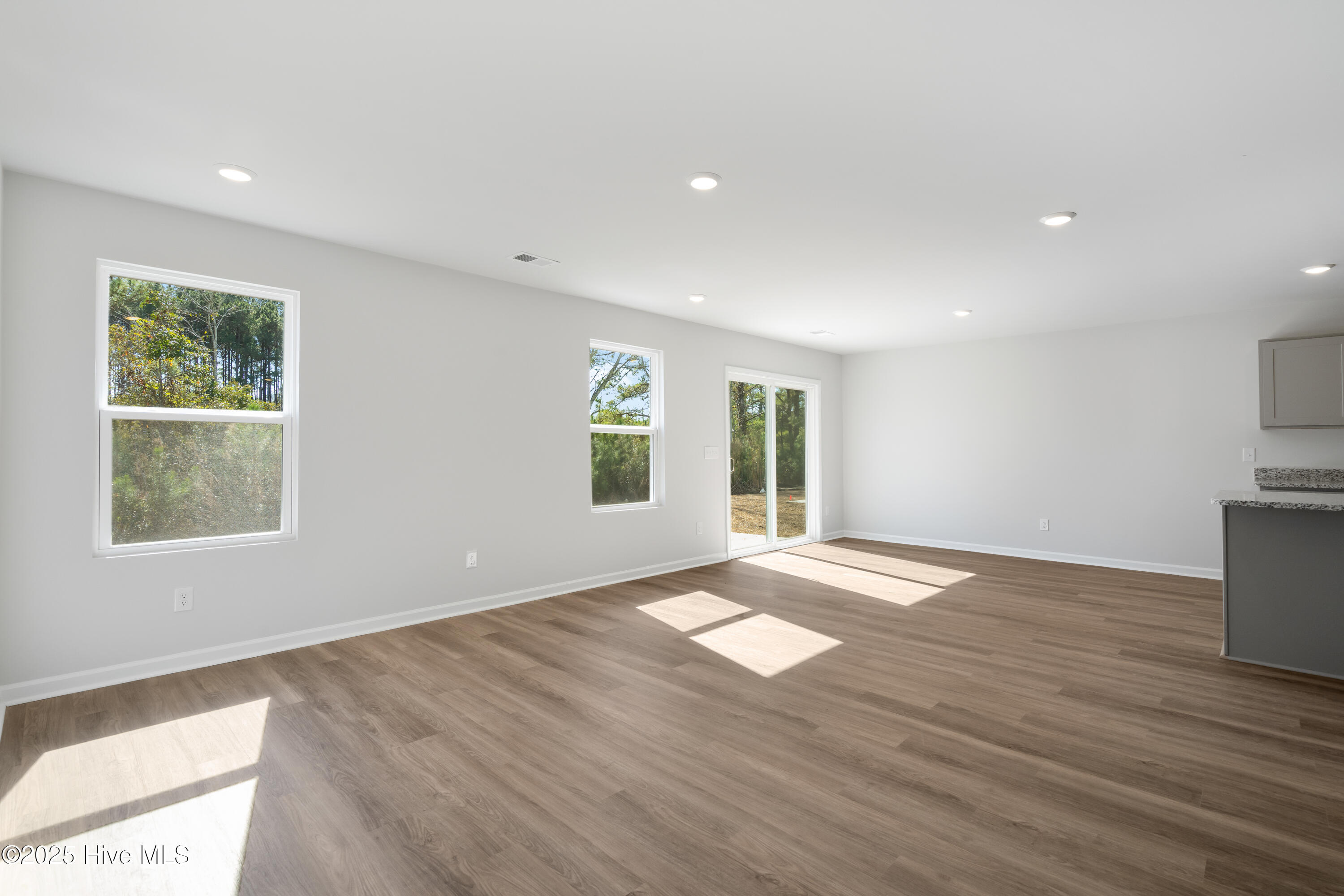 6922 Seaside Palms Place Property Photo 14