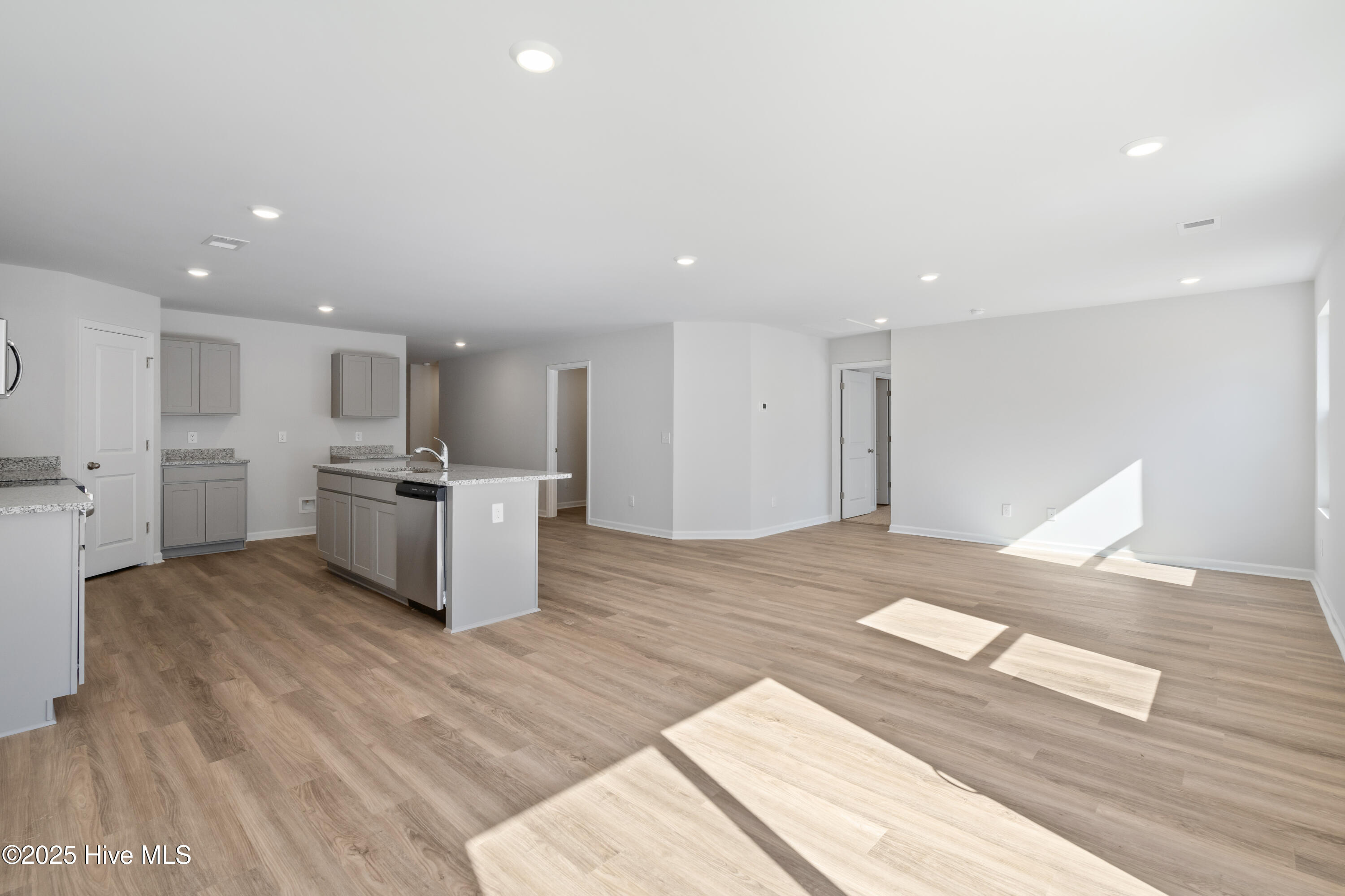 6922 Seaside Palms Place Property Photo 17