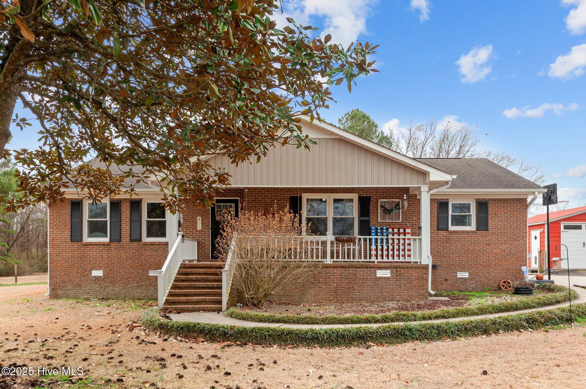 359 Beulaville Highway Property Photo 1