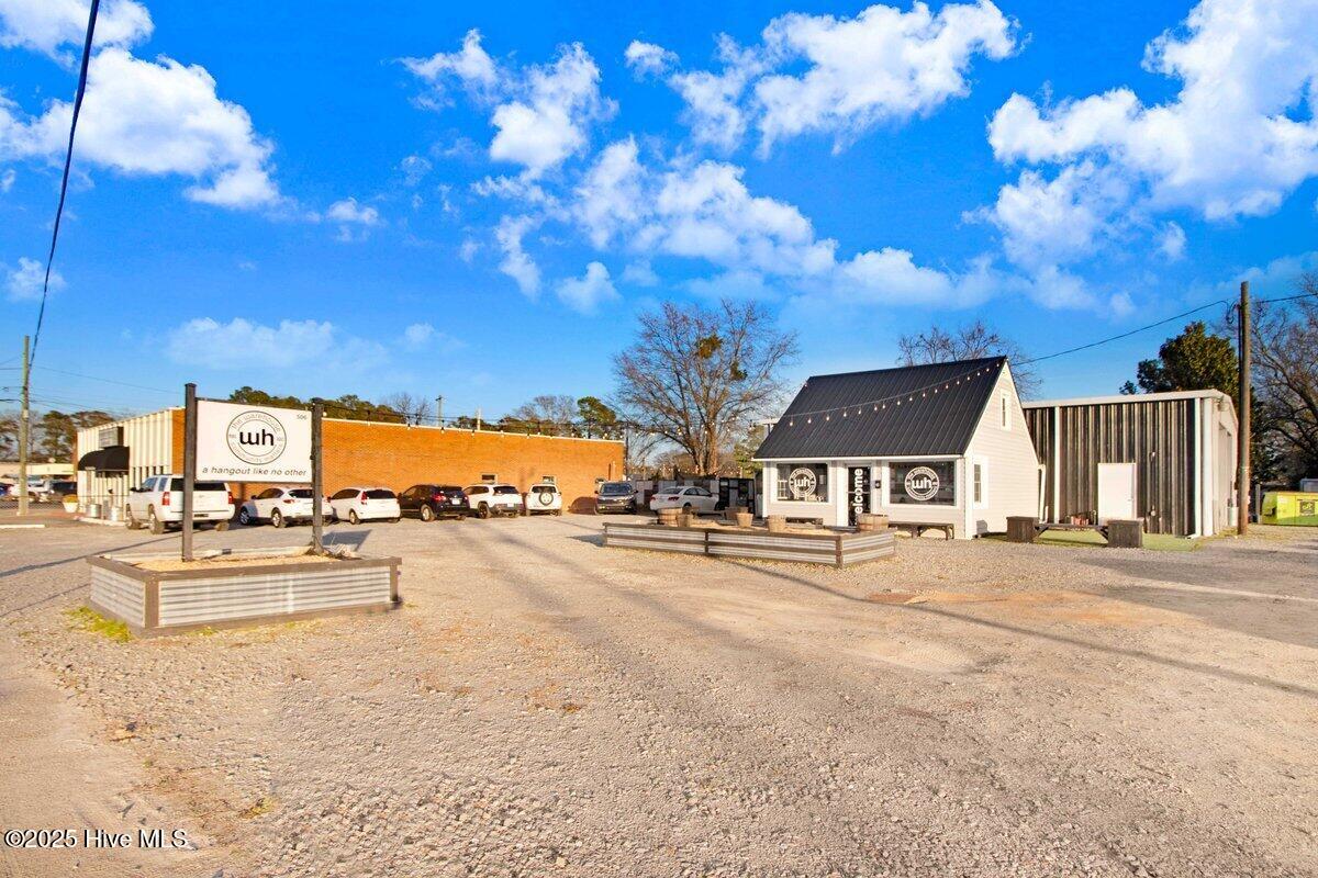 506 N Breazeale Avenue Property Photo 3