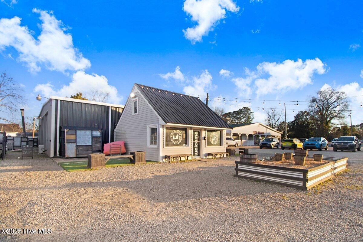 506 N Breazeale Avenue Property Photo 4