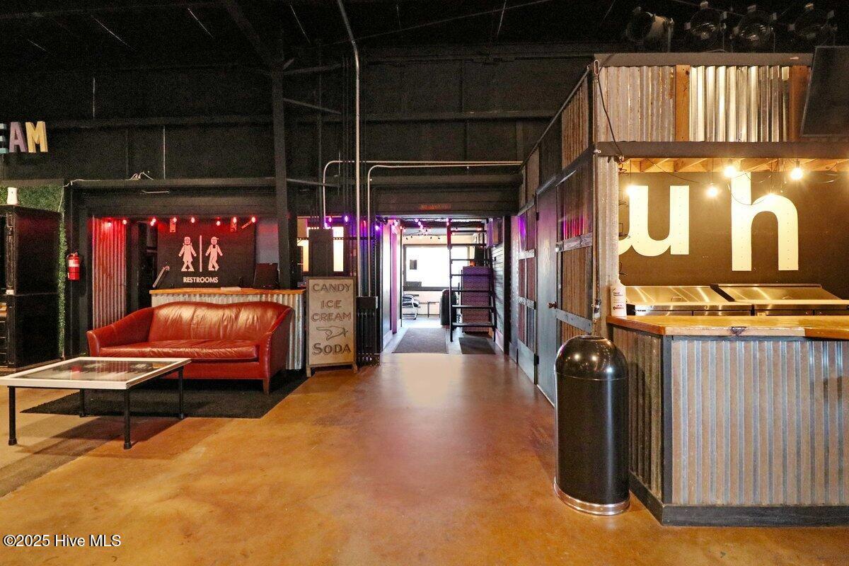 506 N Breazeale Avenue Property Photo 20