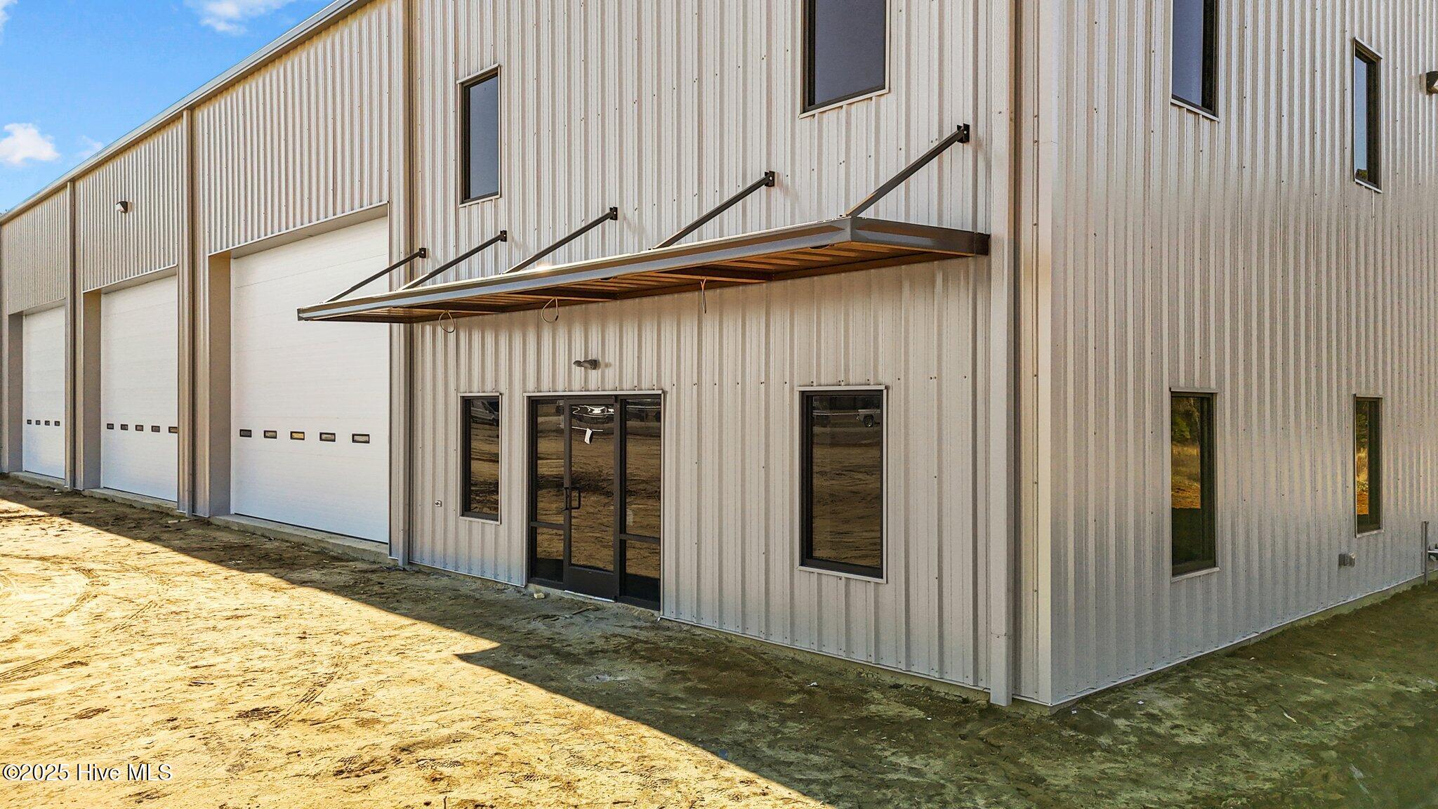 7522 Sand Pit Road Property Photo 3