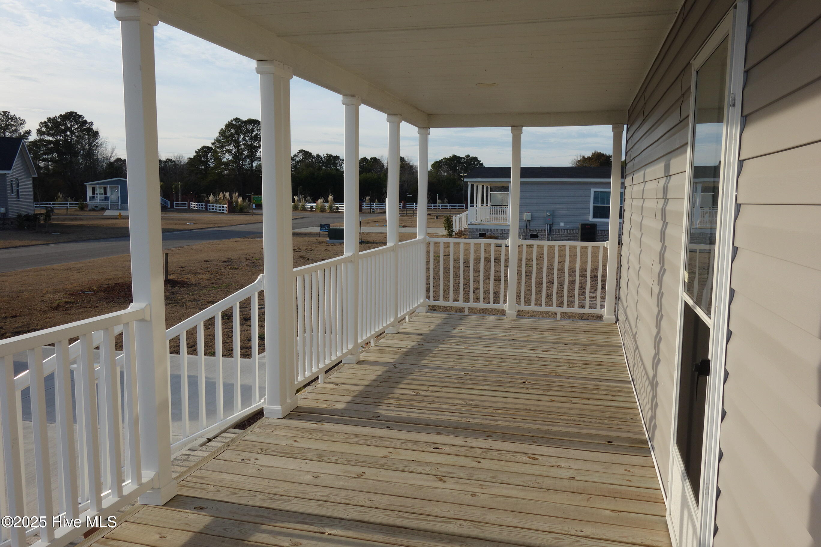 929 Willow Place Property Photo 28