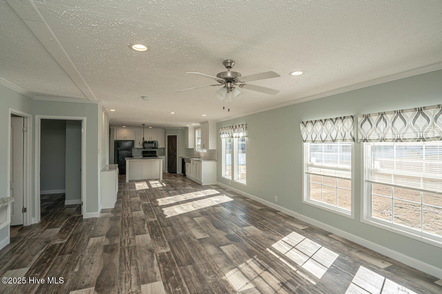 929 Willow Place Property Photo 38