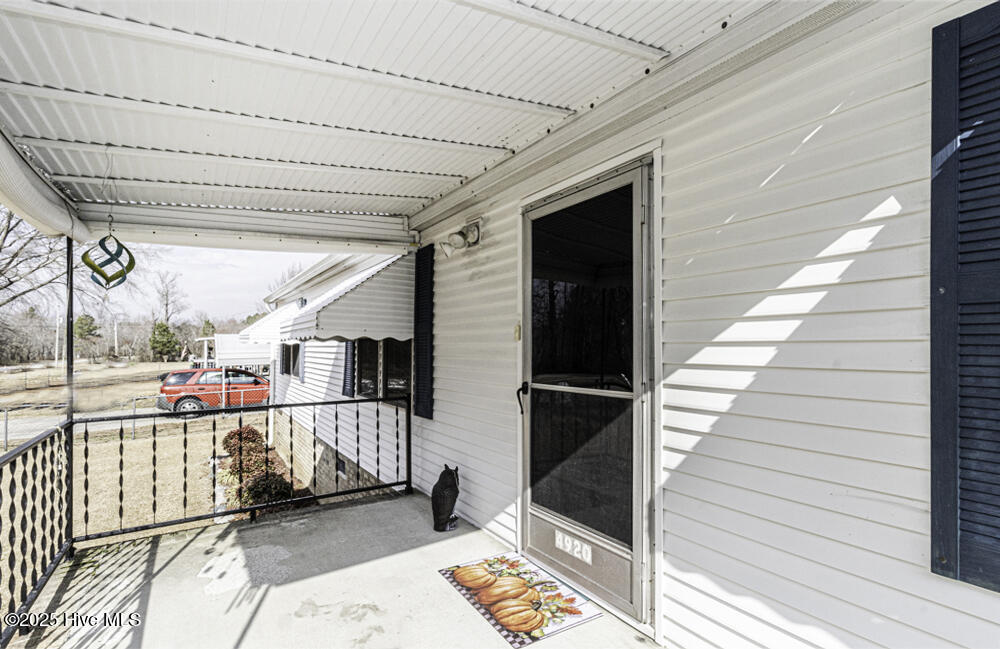 4920 Redmon Road Property Photo 5