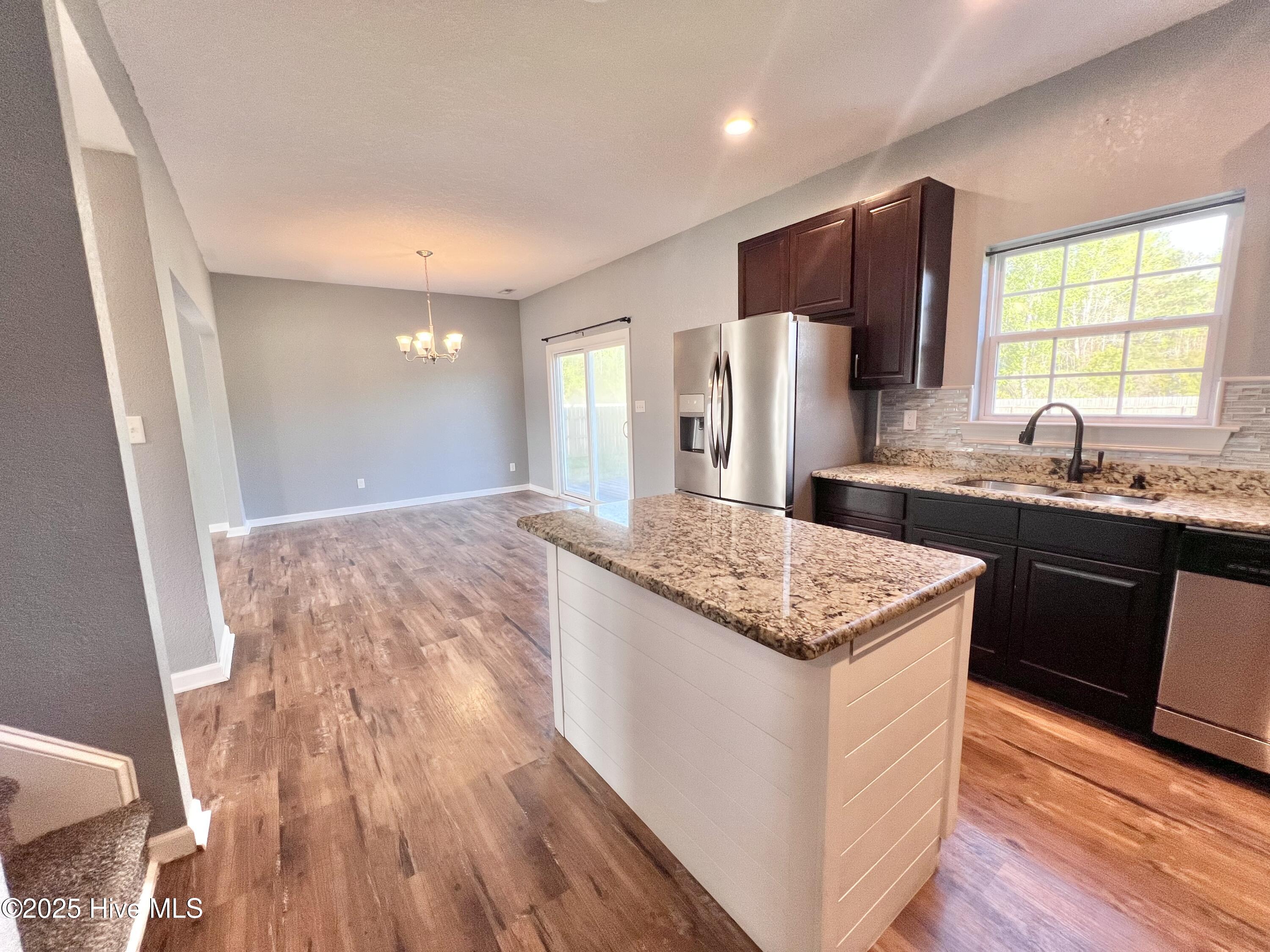 136 Laurel Woods Way Property Photo 10