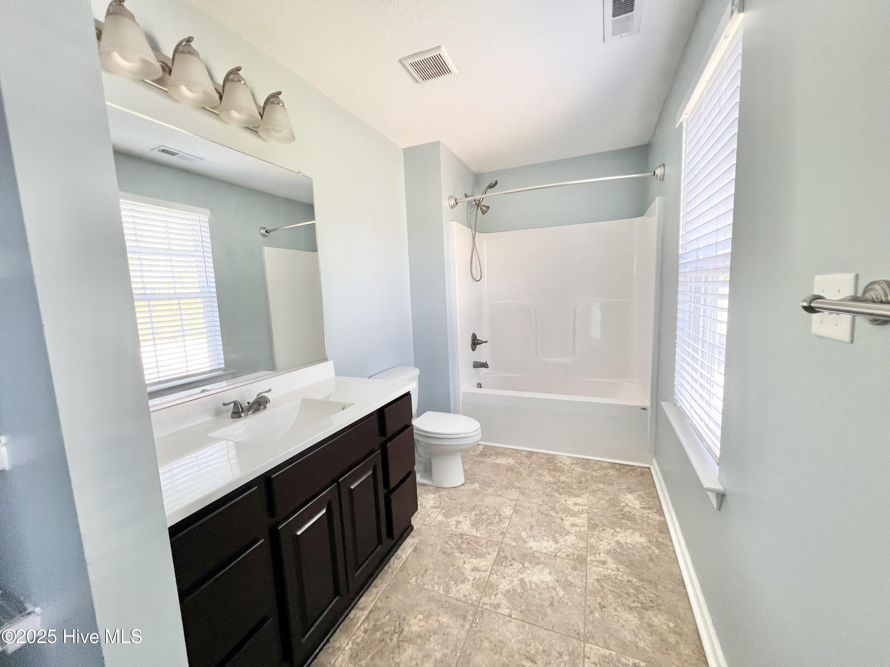 136 Laurel Woods Way Property Photo 17
