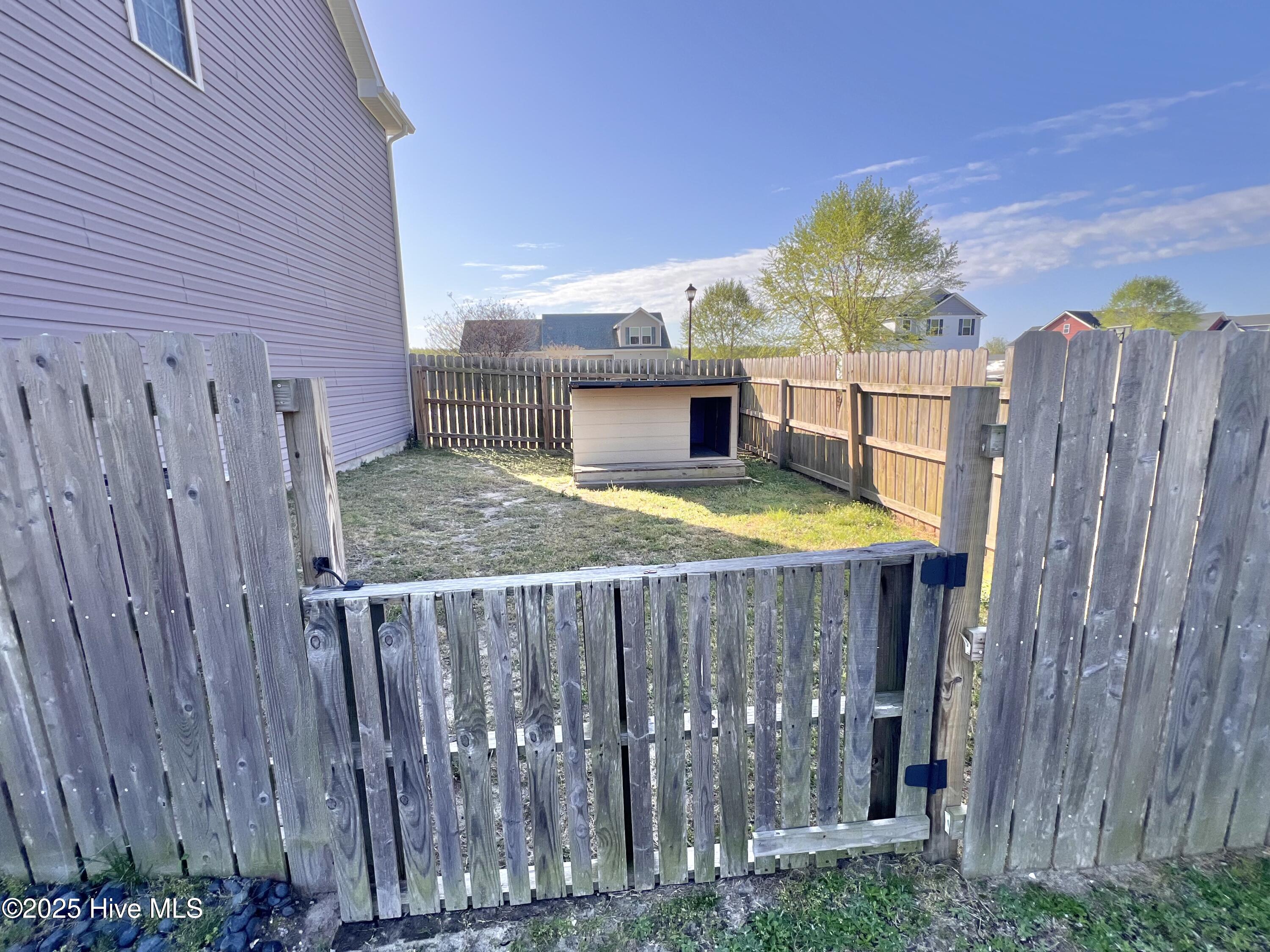 136 Laurel Woods Way Property Photo 27