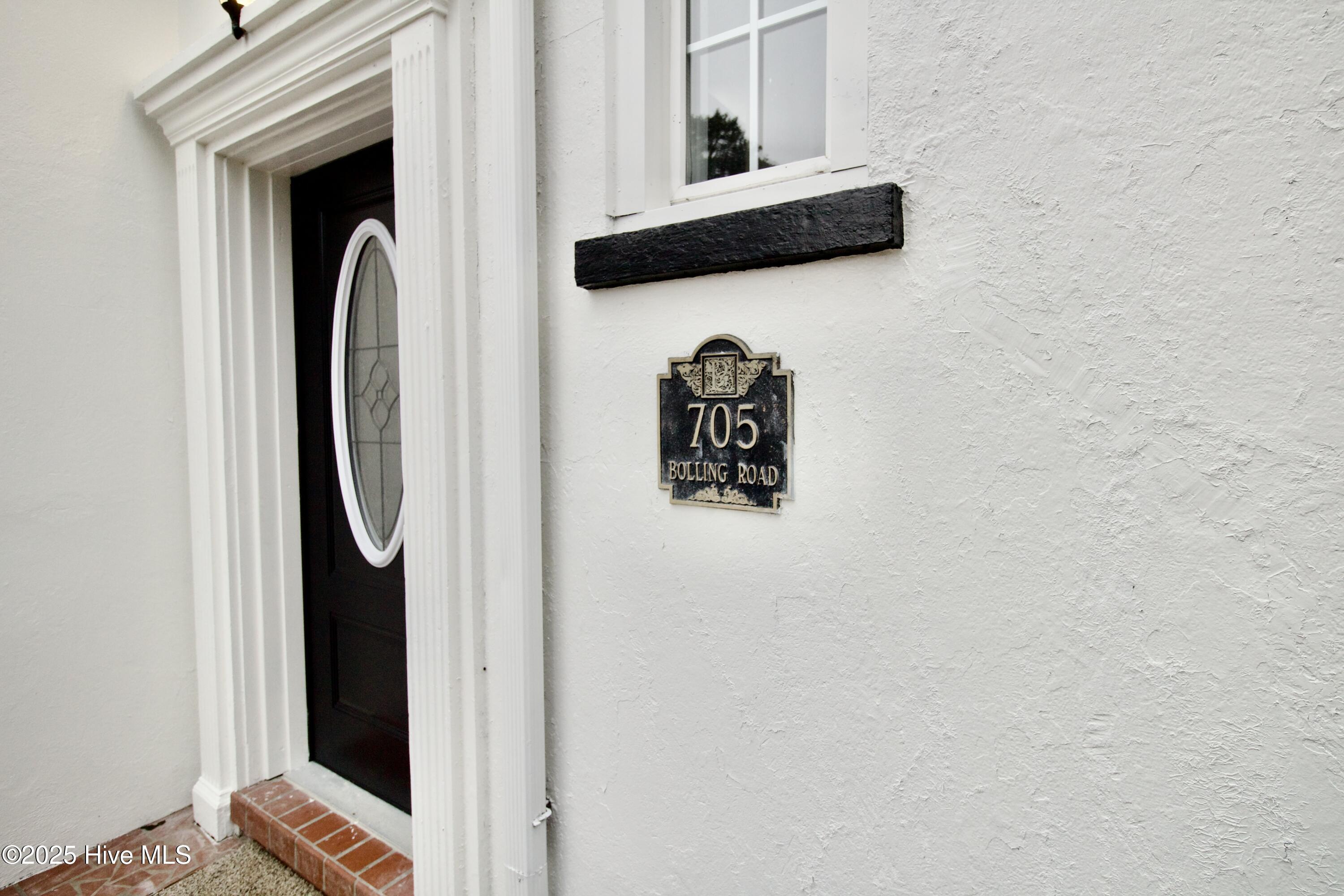705 Bolling Road Property Photo 25