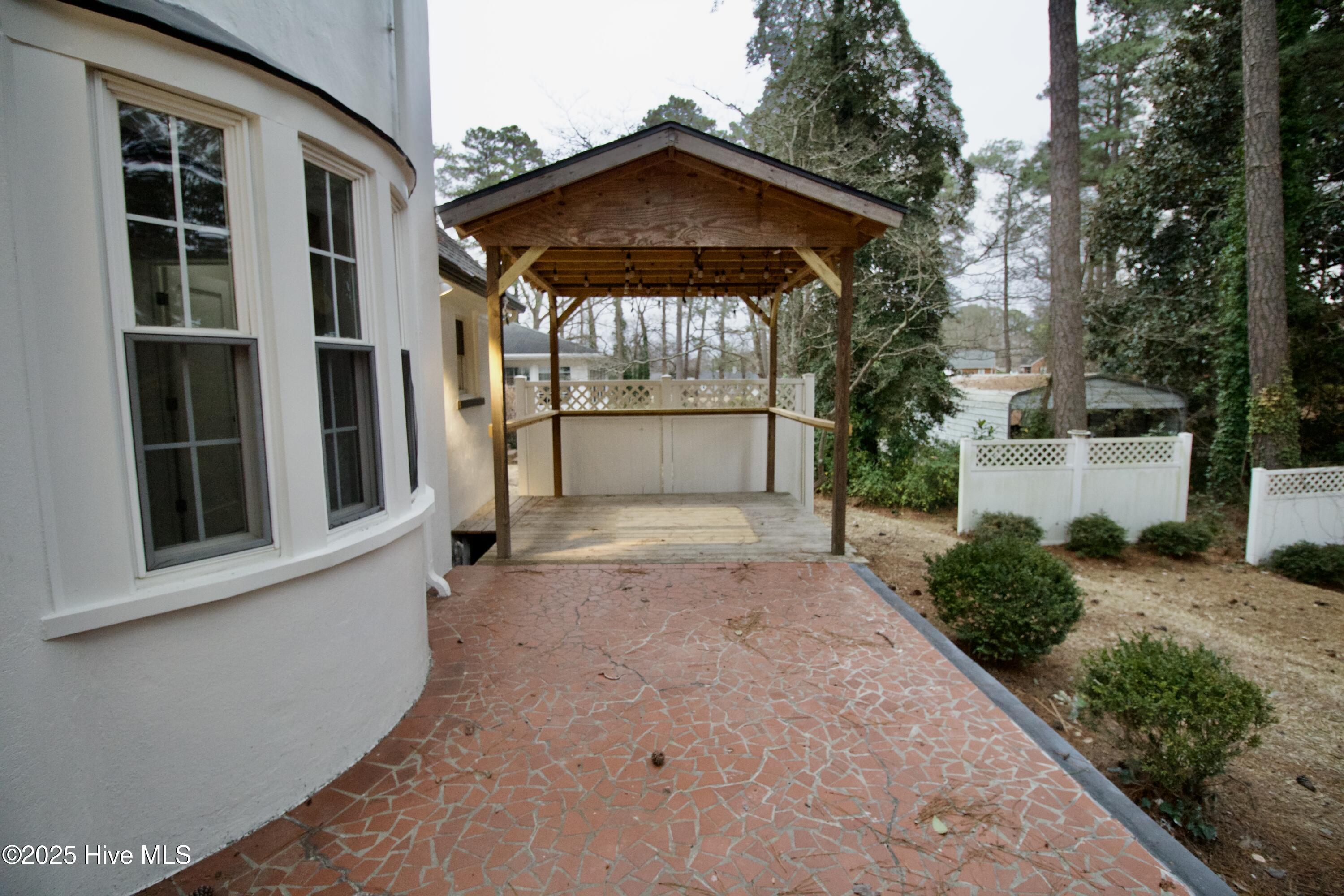 705 Bolling Road Property Photo 28