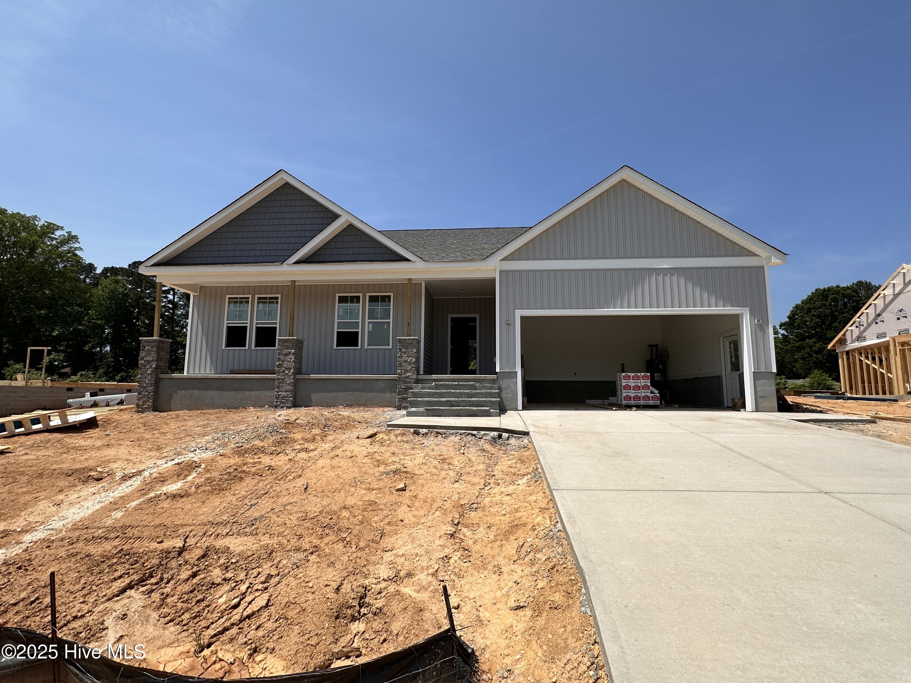 221 Tee Drive Property Photo