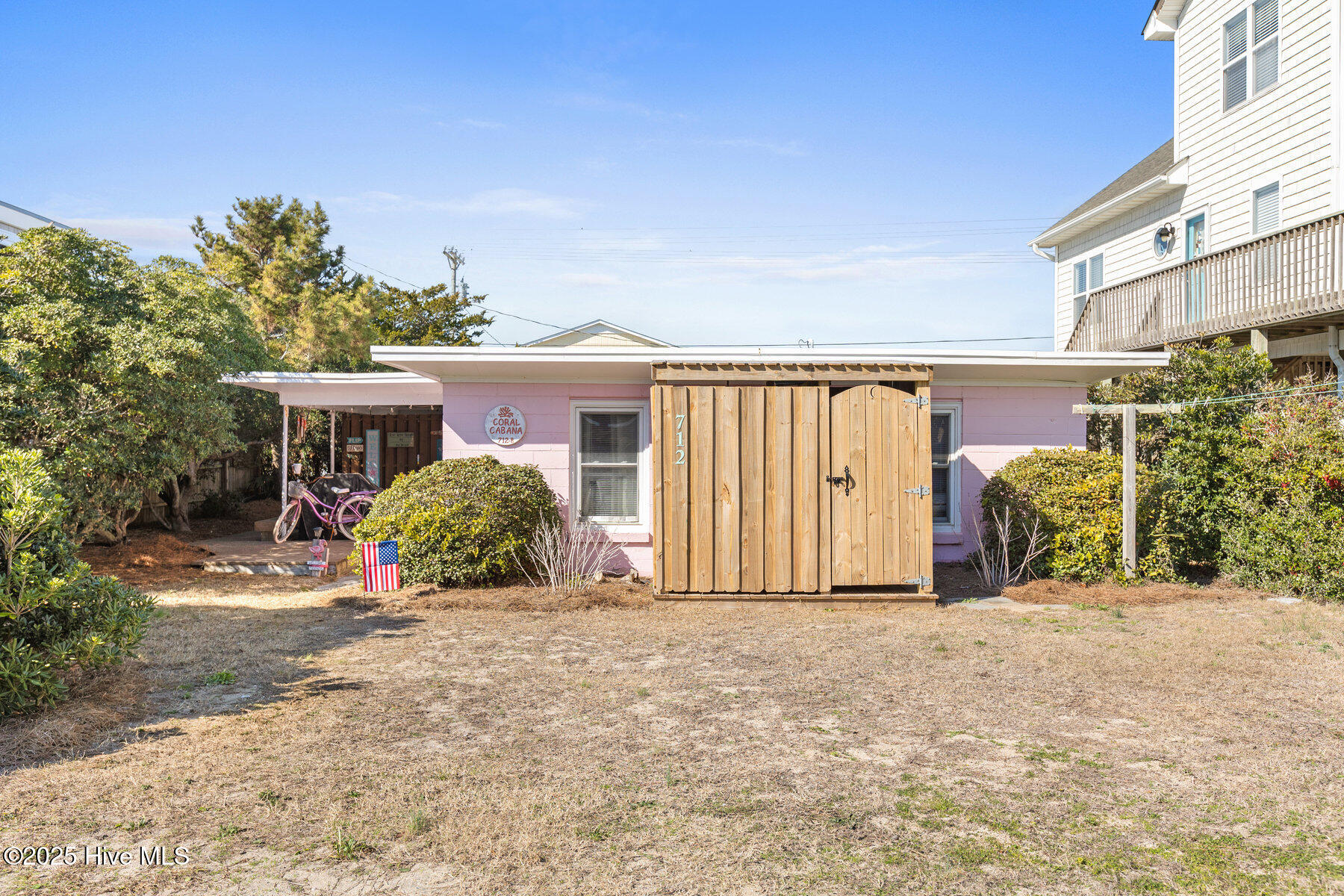 712 Ocean Boulevard Property Photo 2