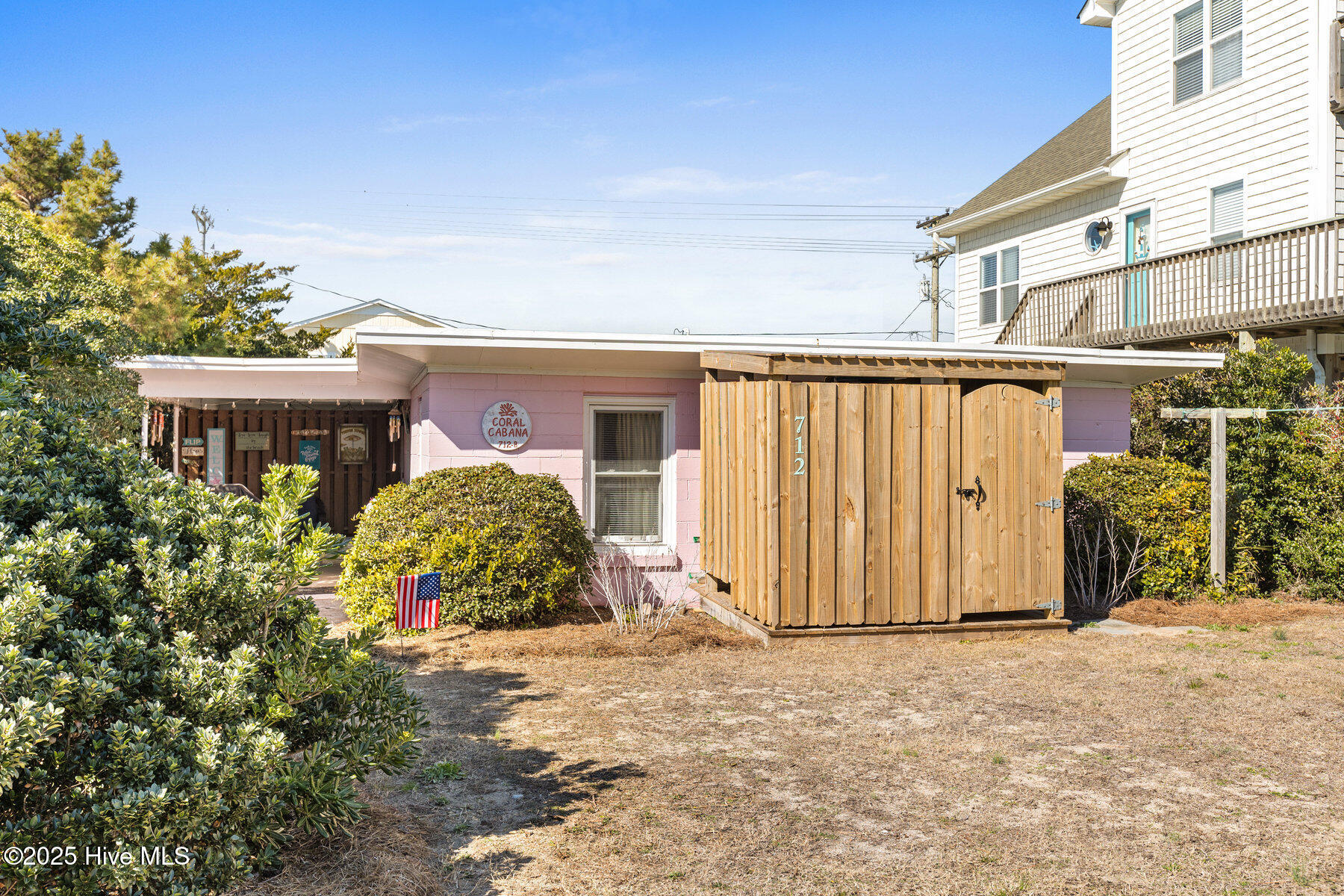 712 Ocean Boulevard Property Photo 3