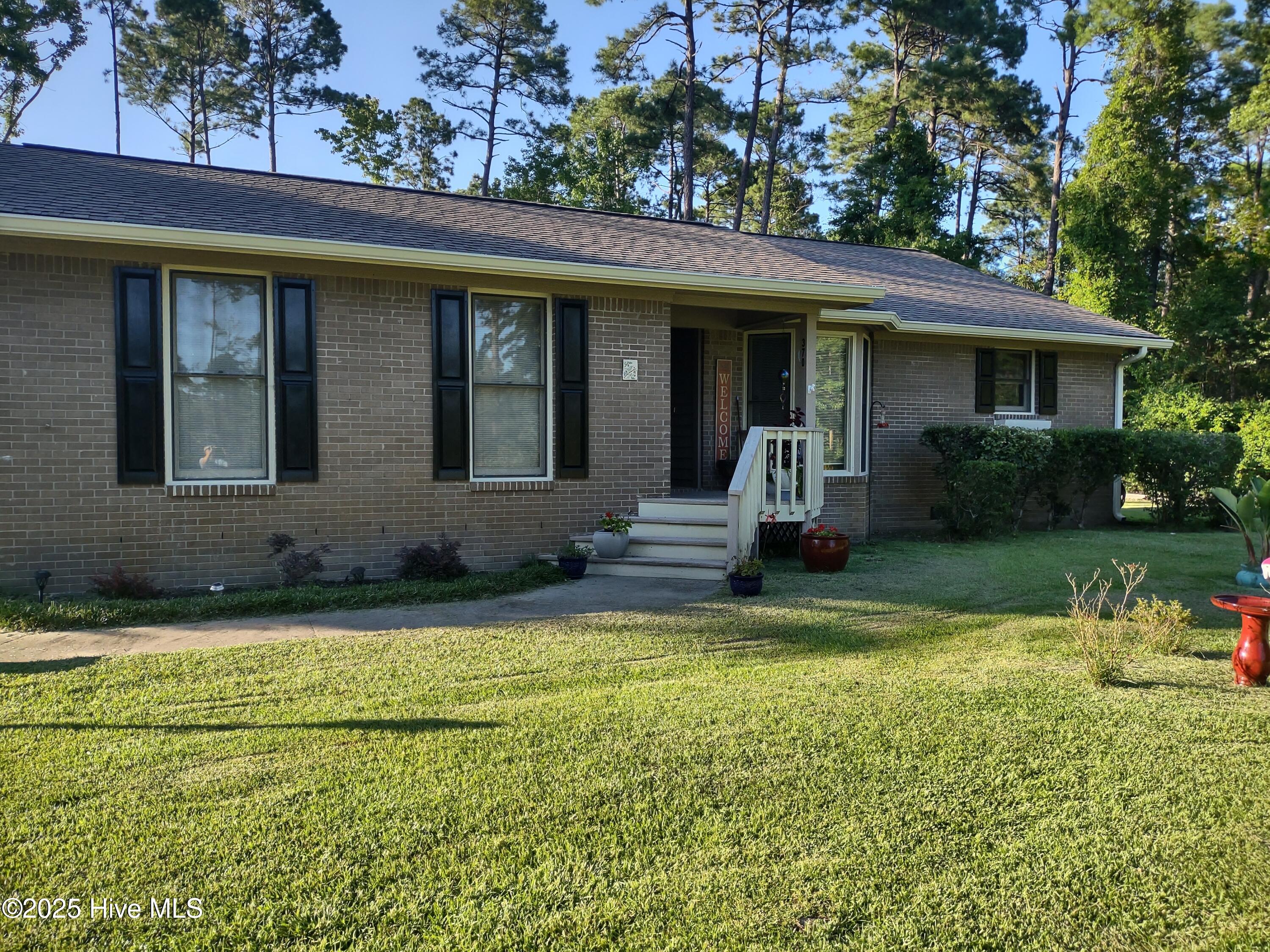 370 Boundaryline Drive Property Photo