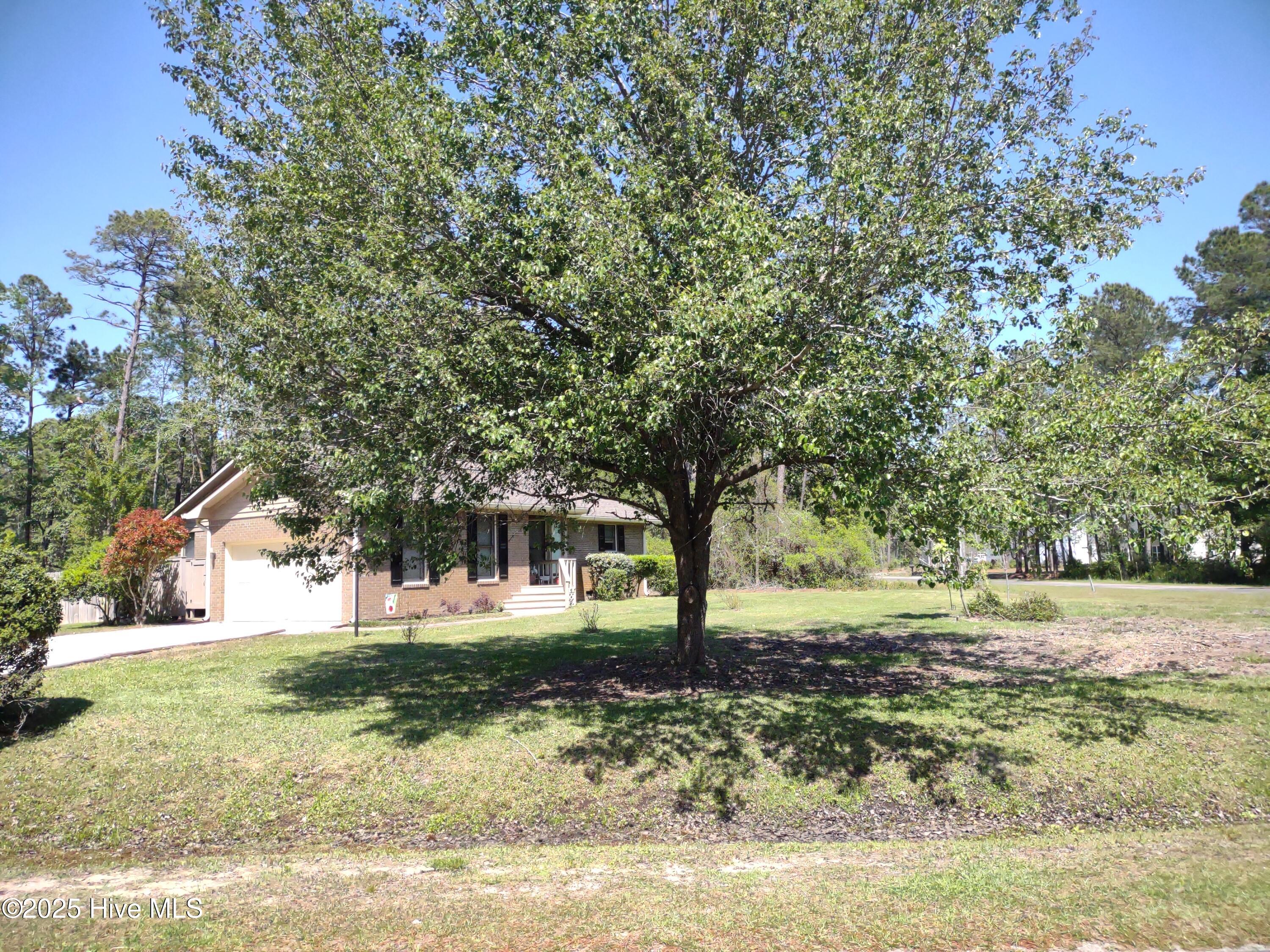 370 Boundaryline Drive Property Photo 3