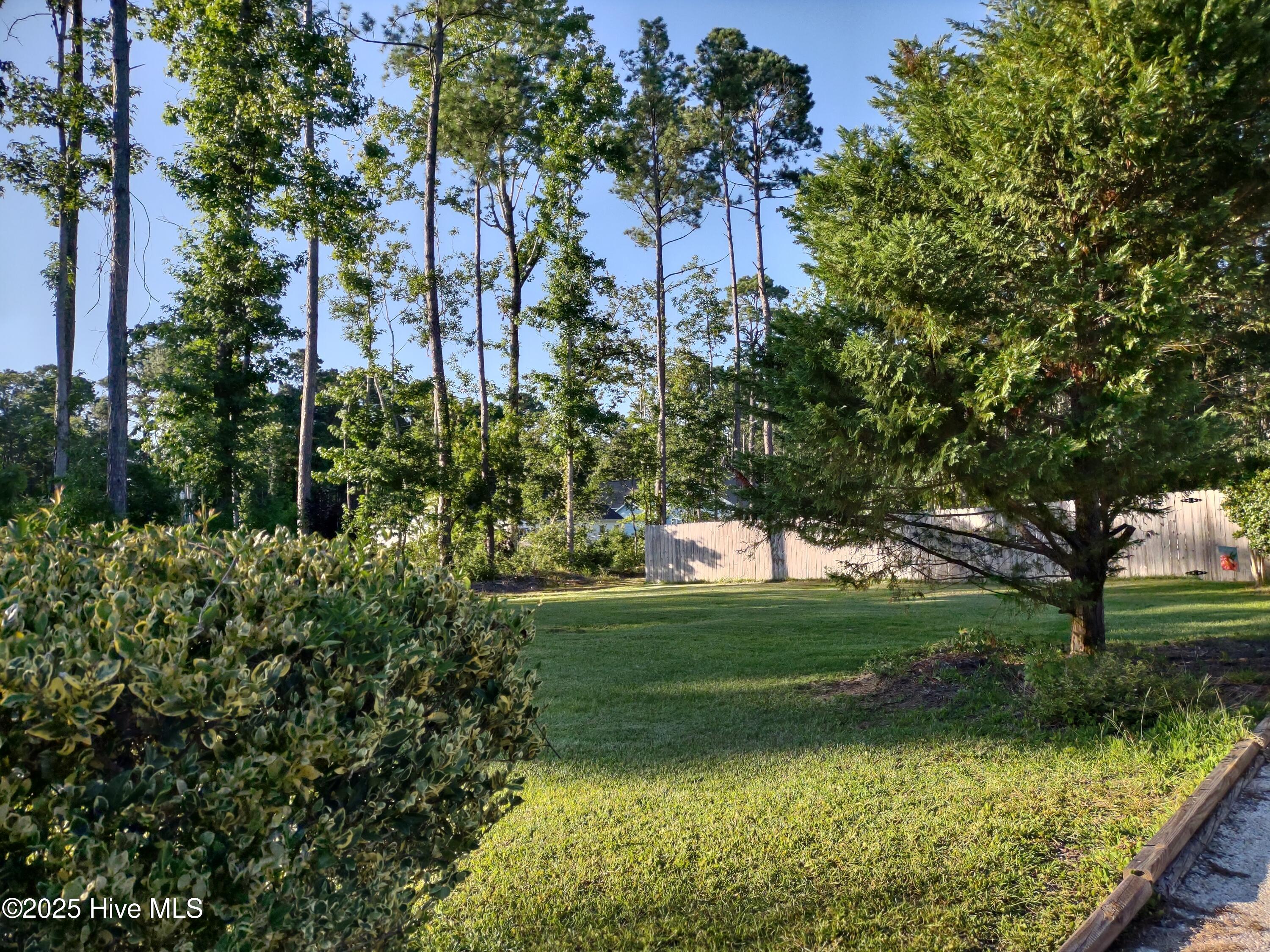 370 Boundaryline Drive Property Photo 12