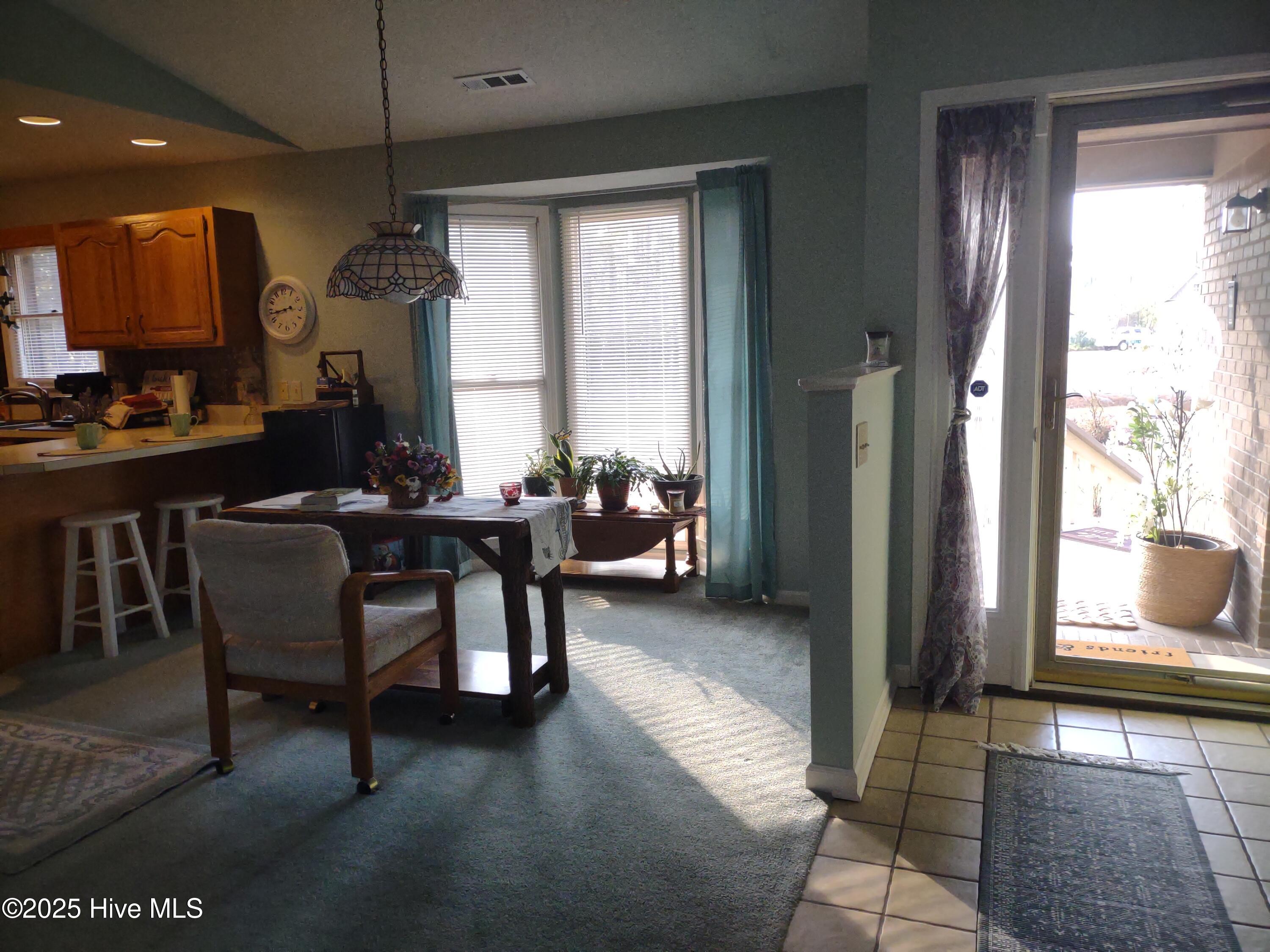 370 Boundaryline Drive Property Photo 24