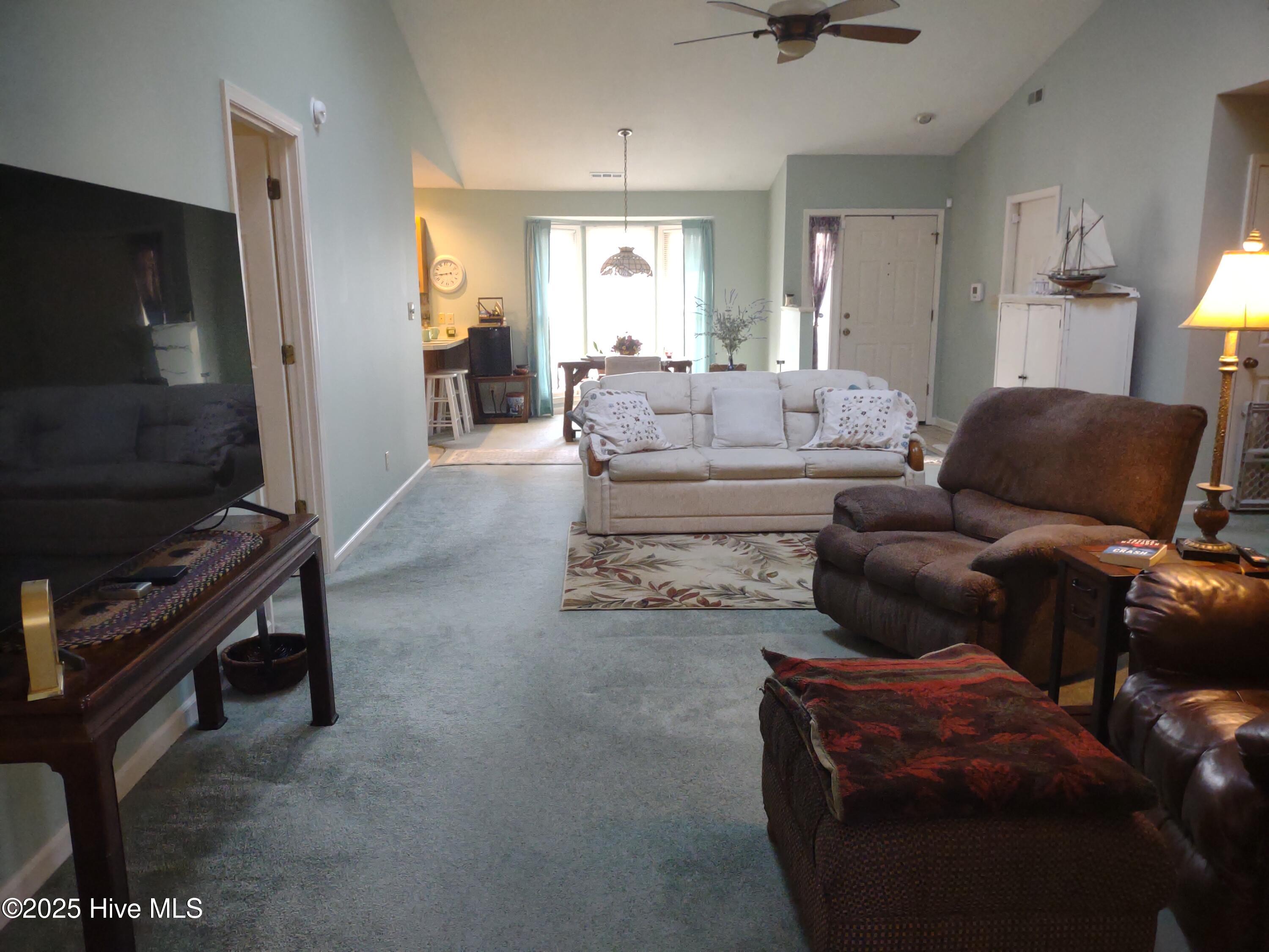 370 Boundaryline Drive Property Photo 35