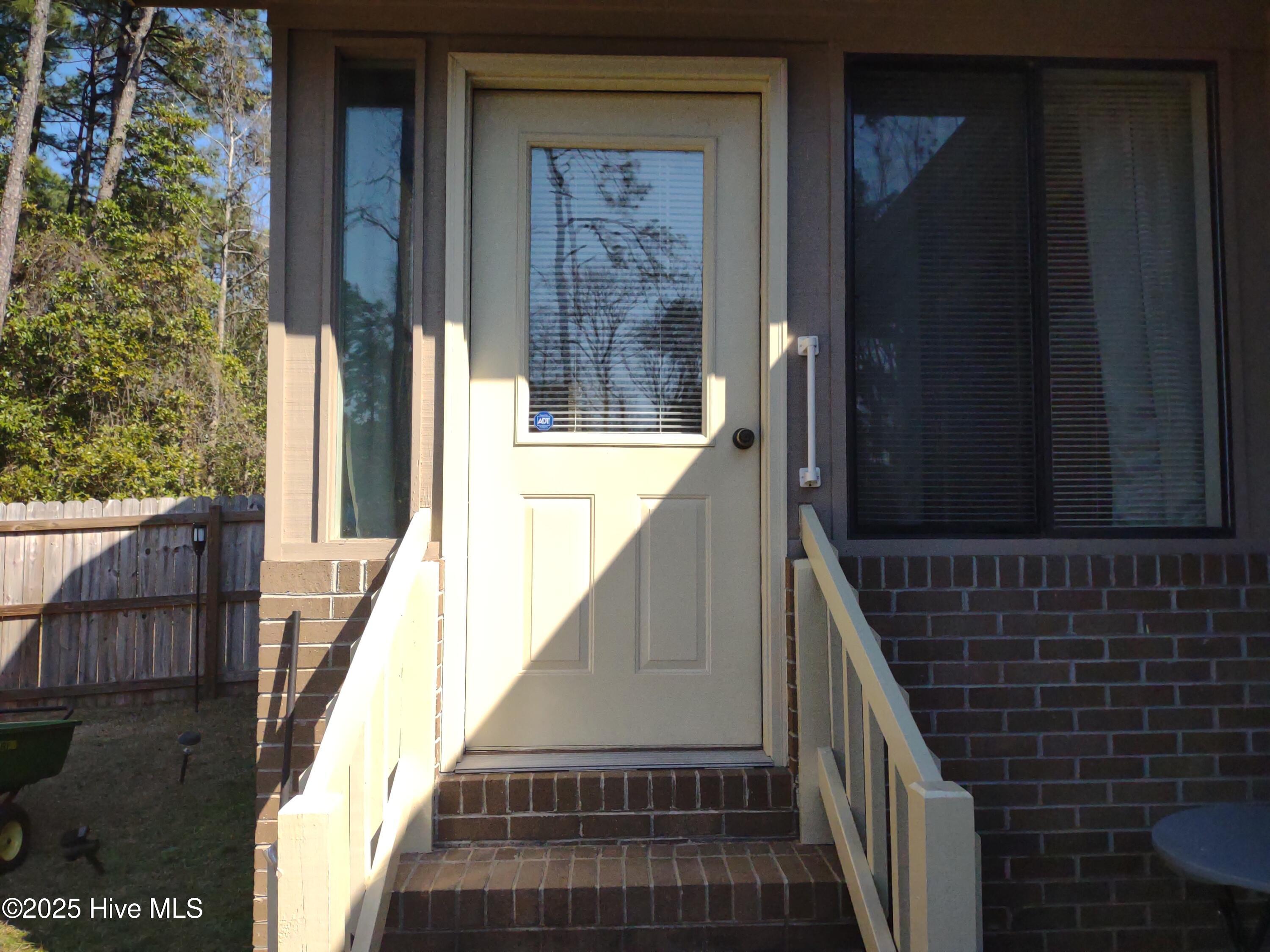 370 Boundaryline Drive Property Photo 58