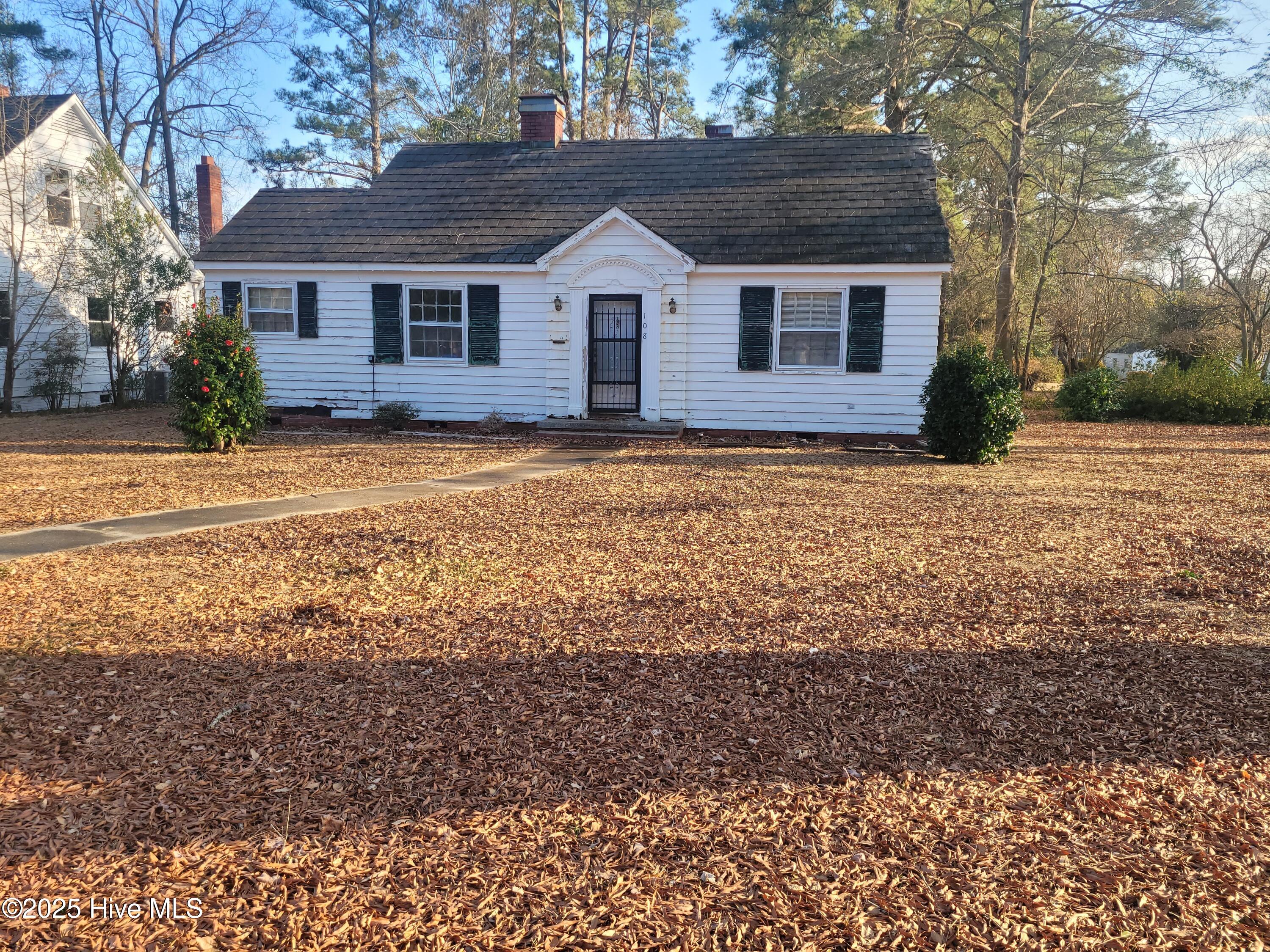108 W Daniels Street Property Photo