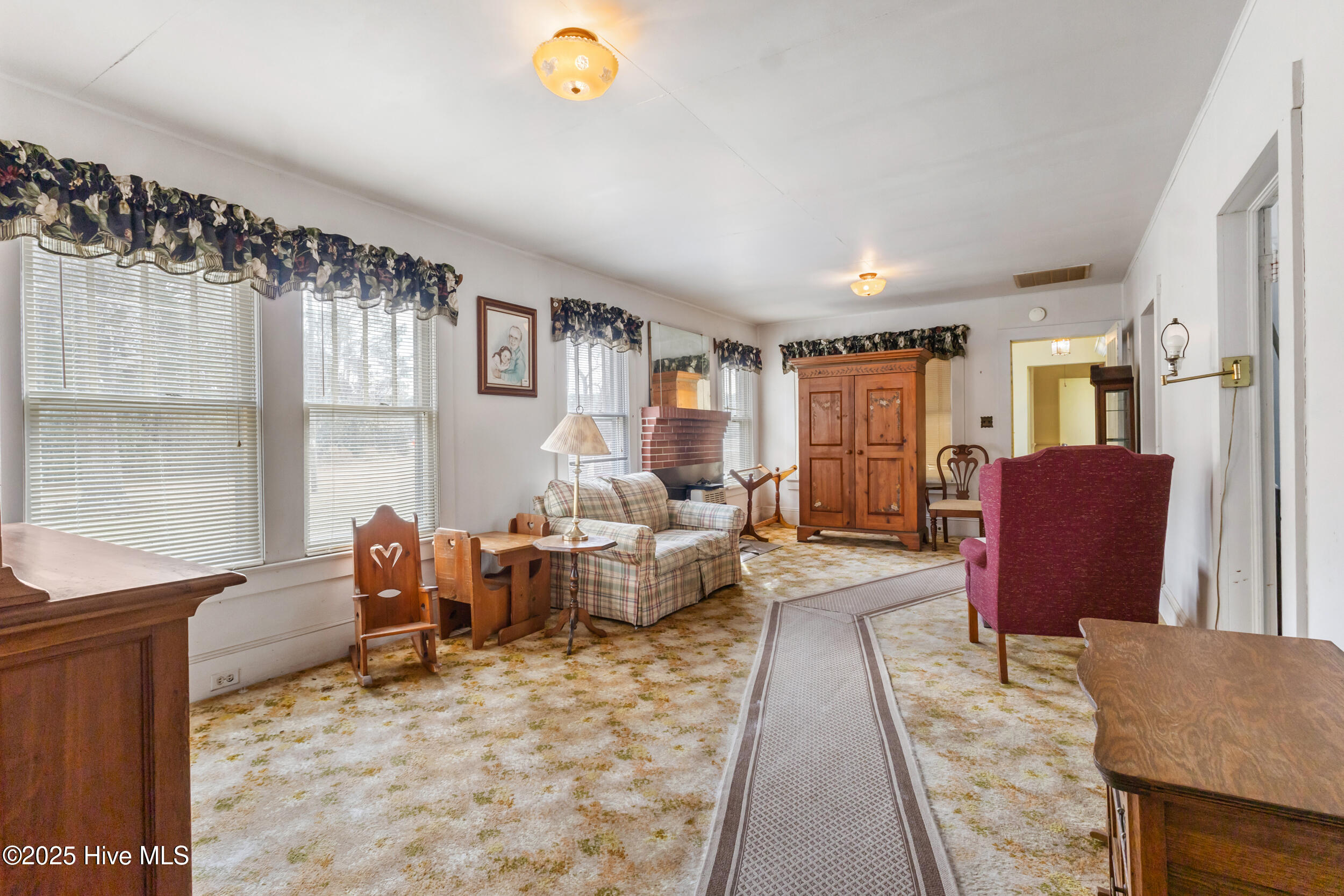 711 Belt Road Property Photo 11