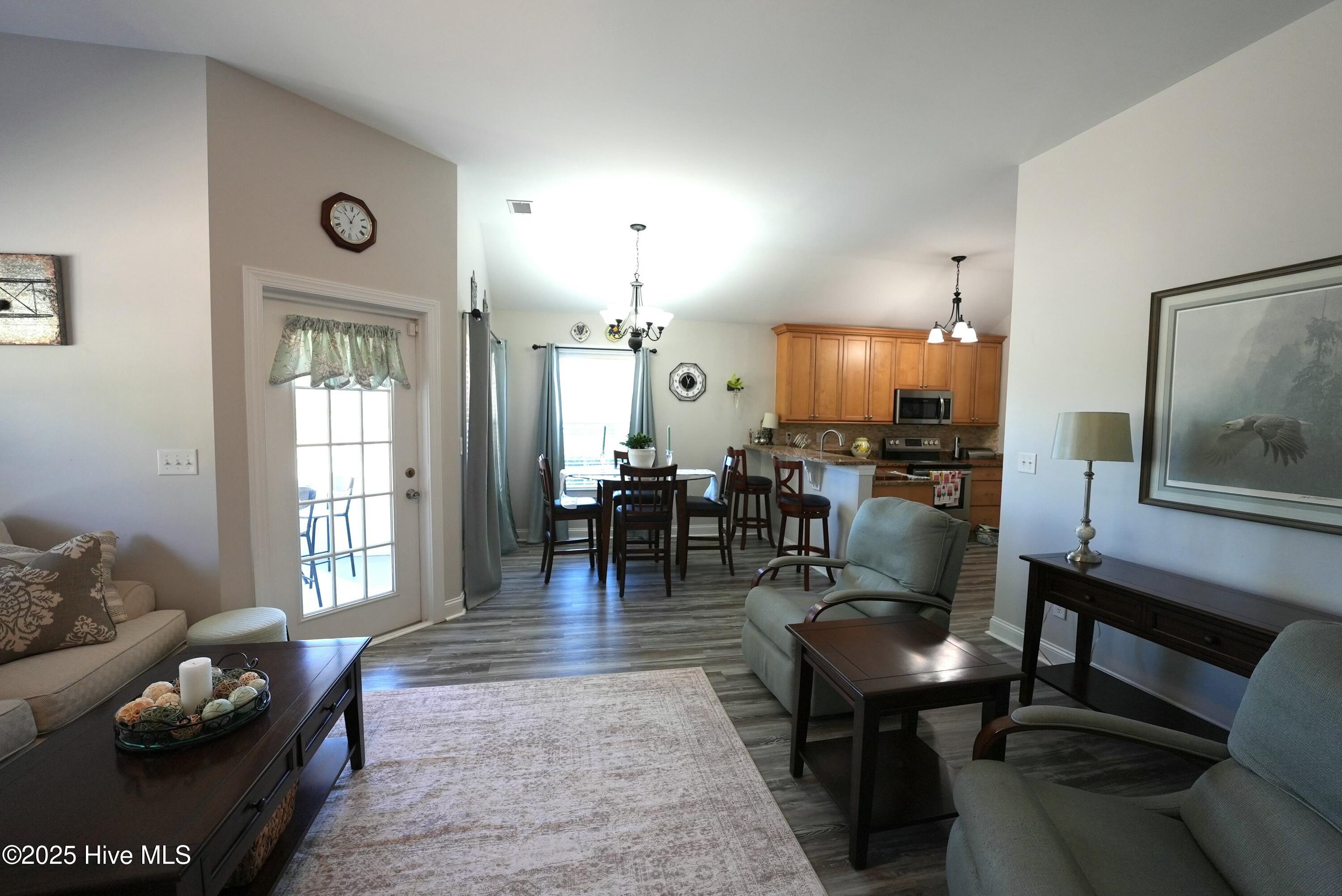 399 Castle Bay Drive D Property Photo 6