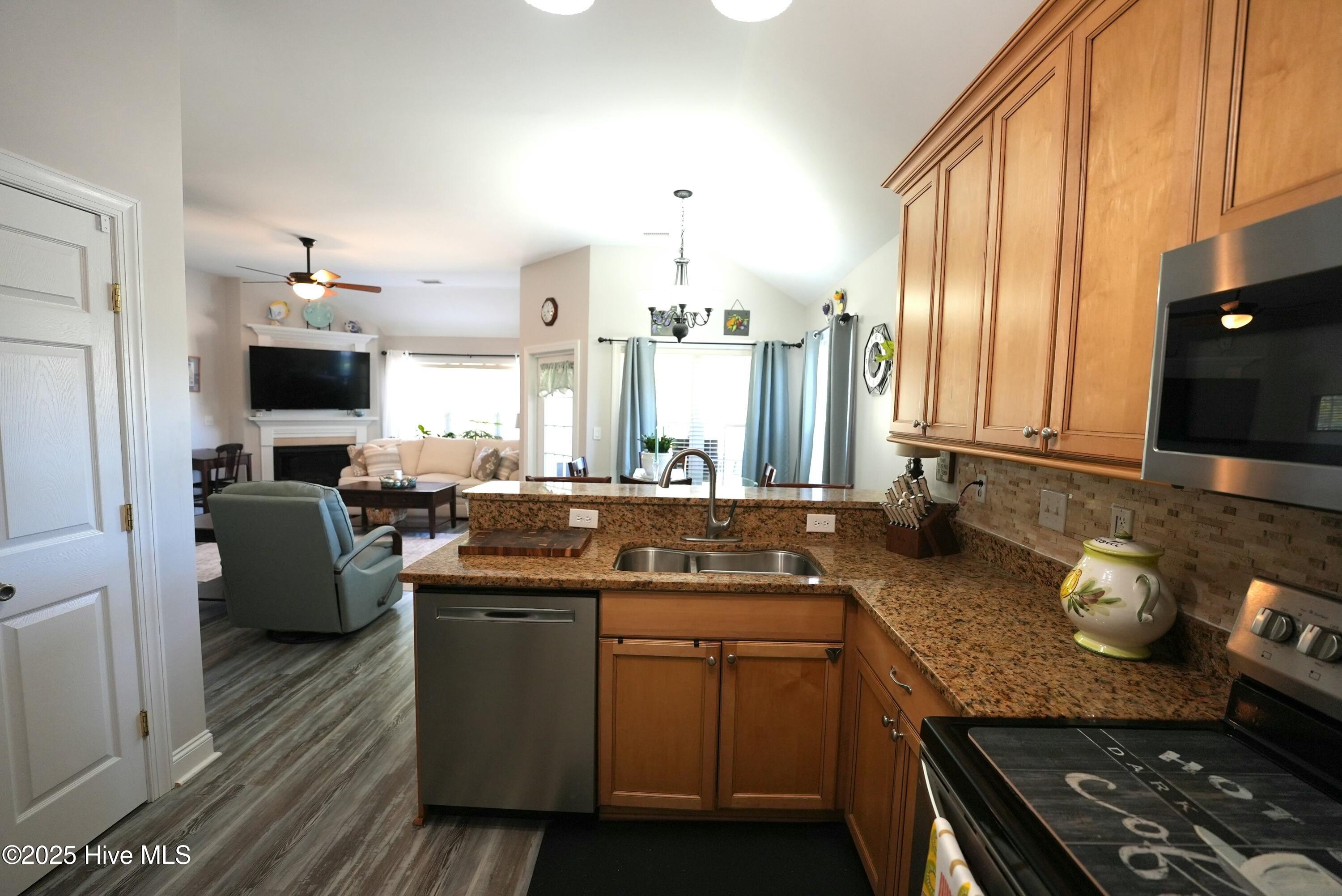 399 Castle Bay Drive D Property Photo 12