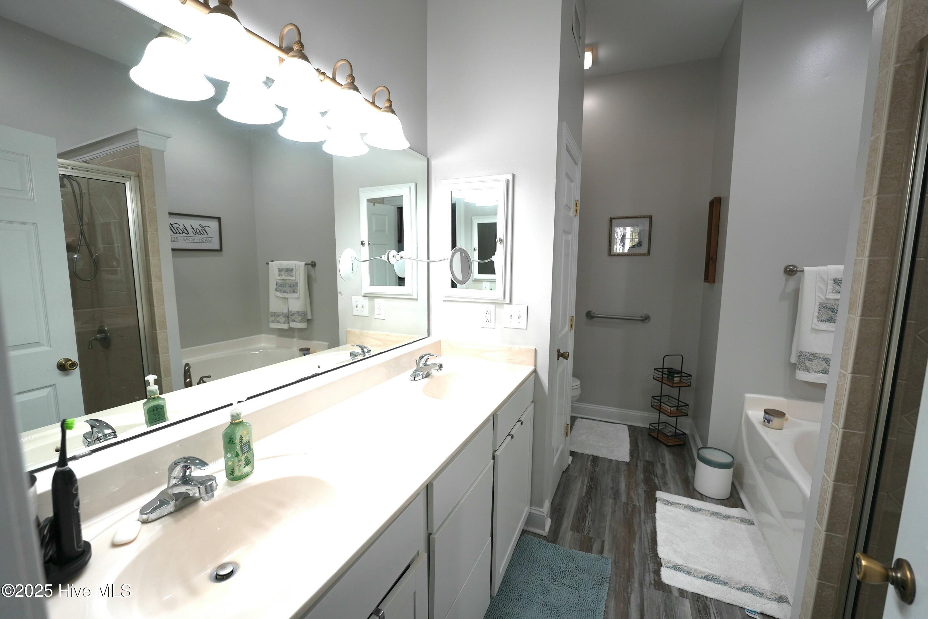 399 Castle Bay Drive D Property Photo 19