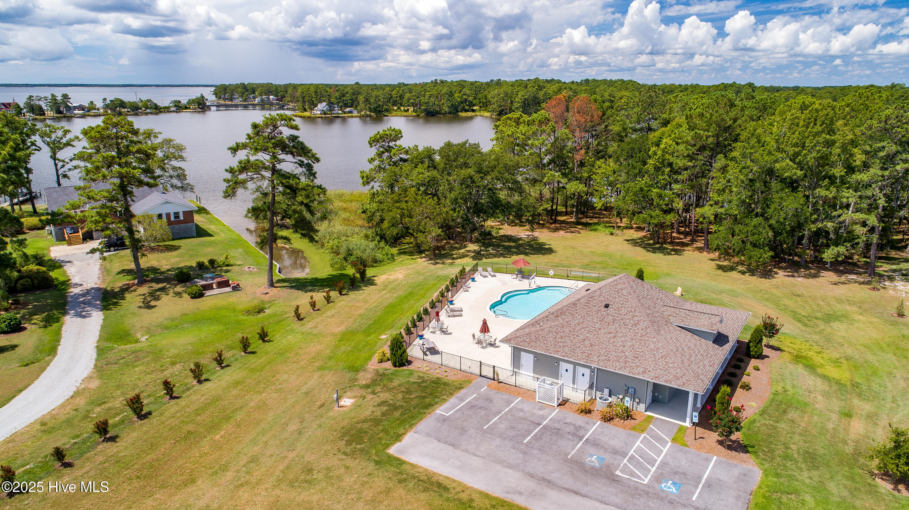 157 Corrolla Loop Road Property Photo 8