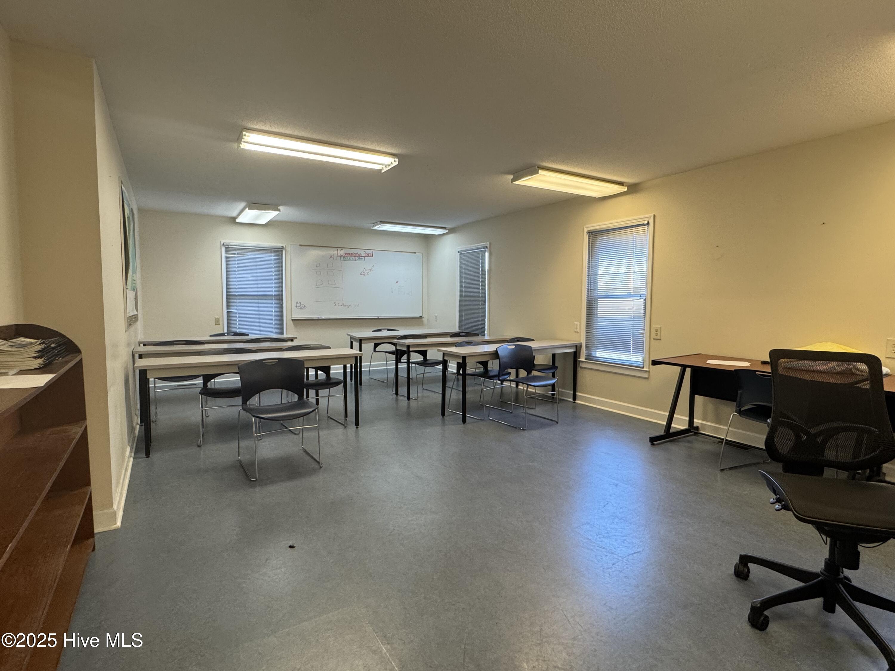 2451 College Road Property Photo 32