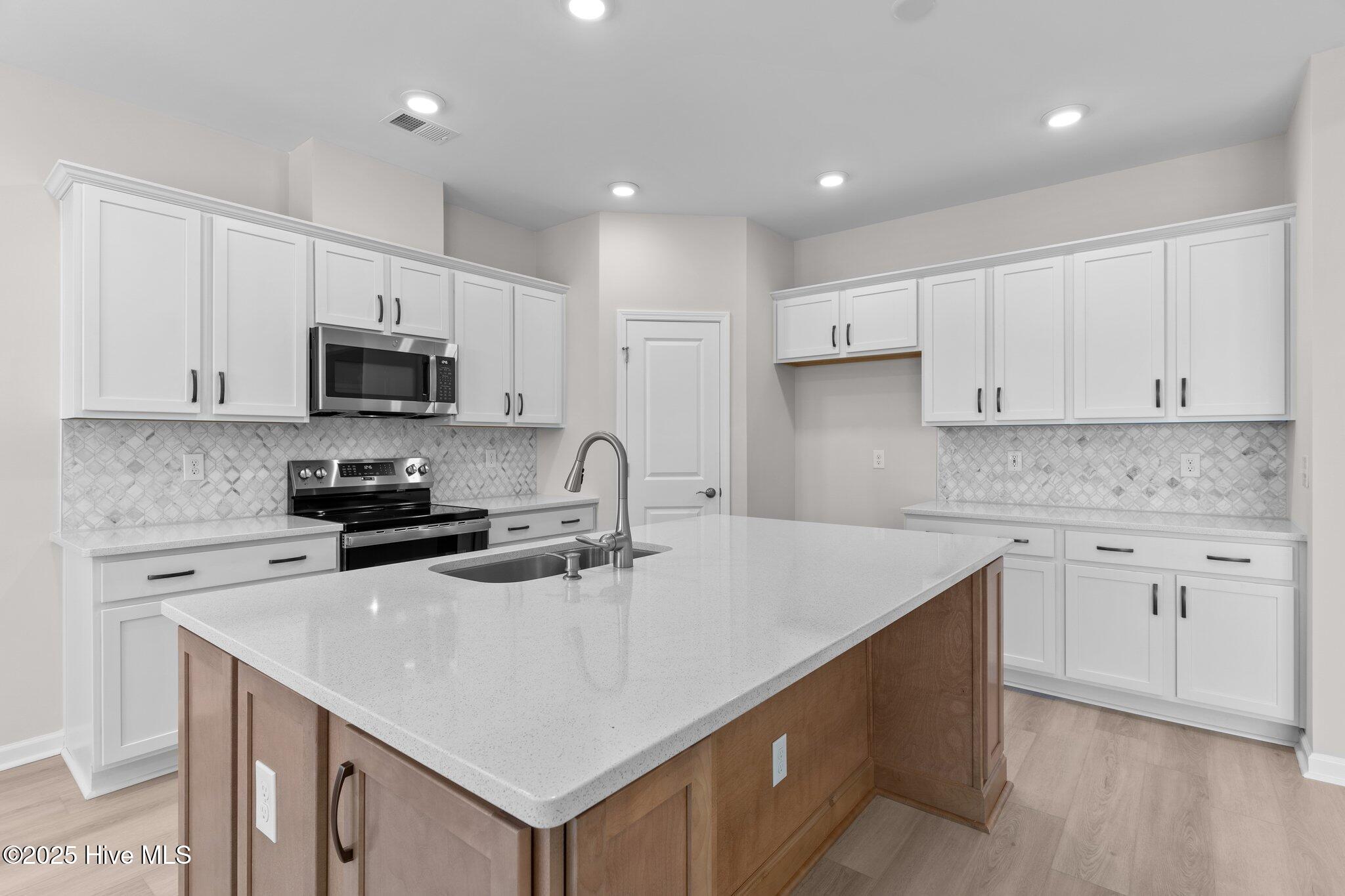 1923 Mansfield Avenue Property Photo 4