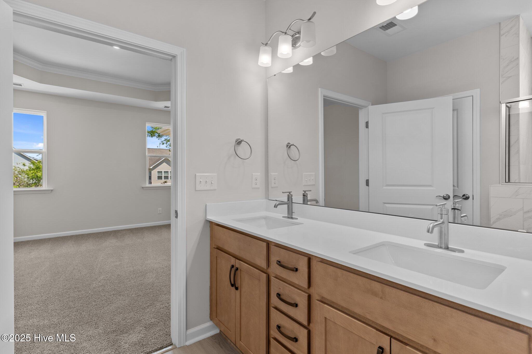 1923 Mansfield Avenue Property Photo 7