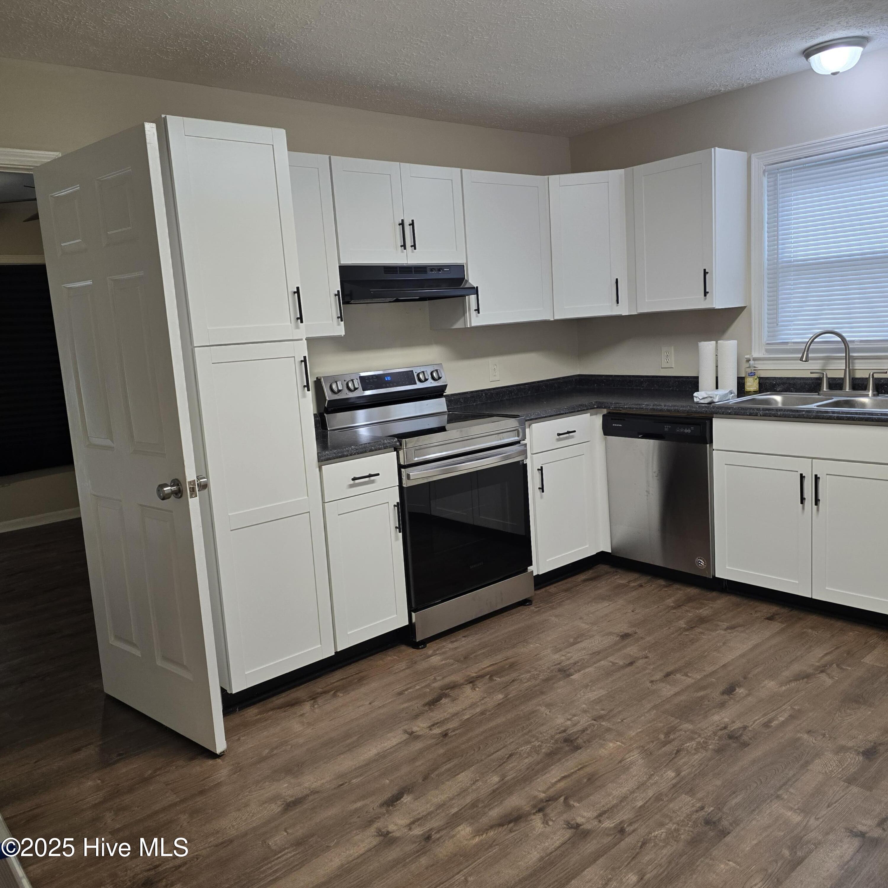 1507 Brookfield Road Property Photo 6