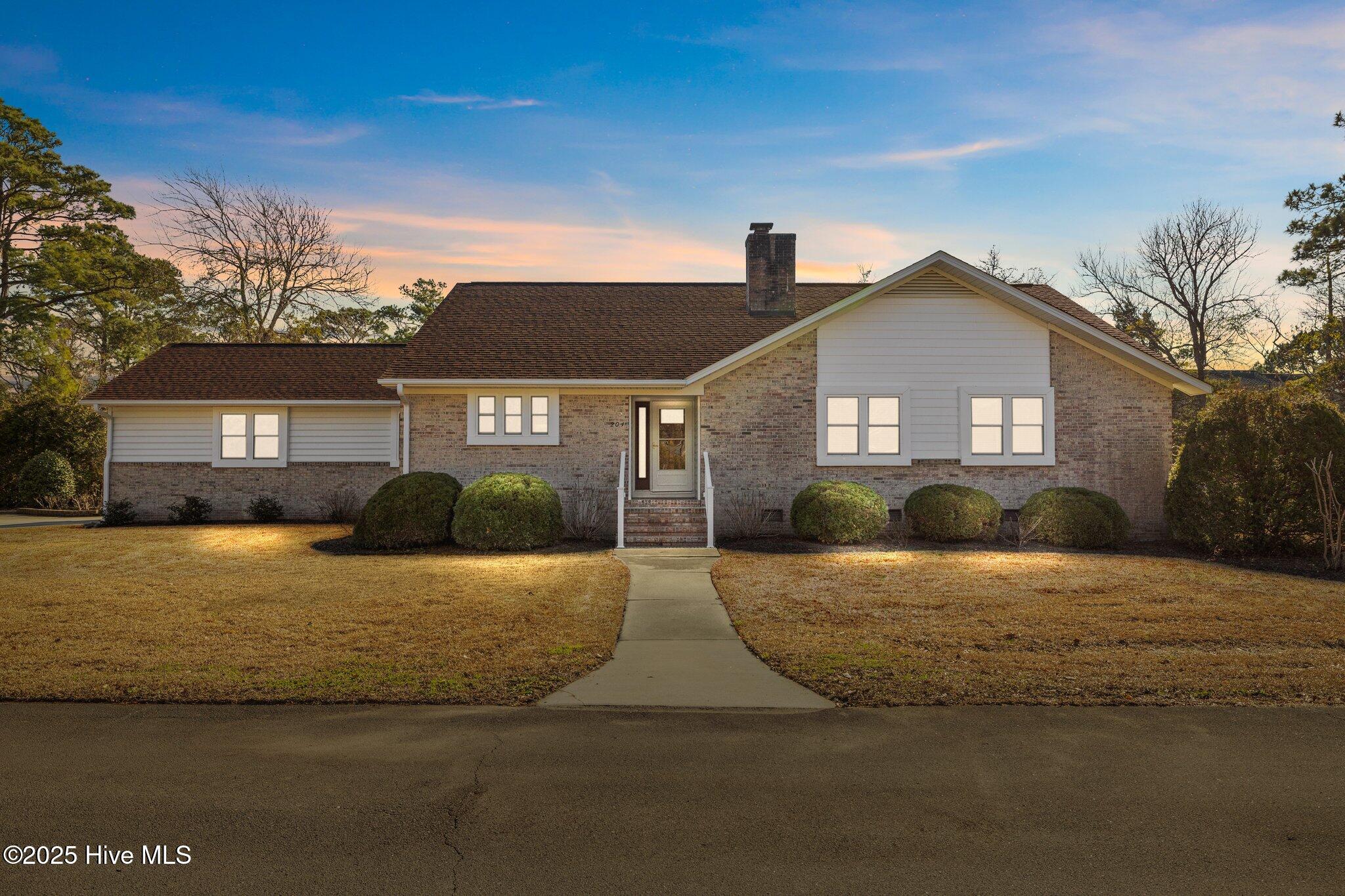 204 Holly Lane Property Photo