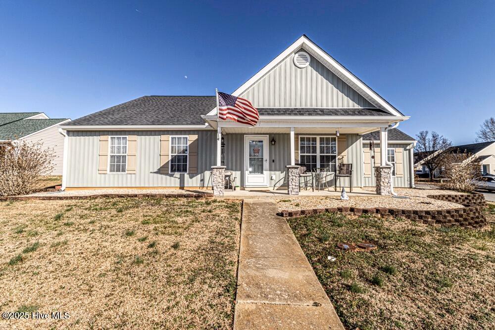 497 Carnation Court Property Photo