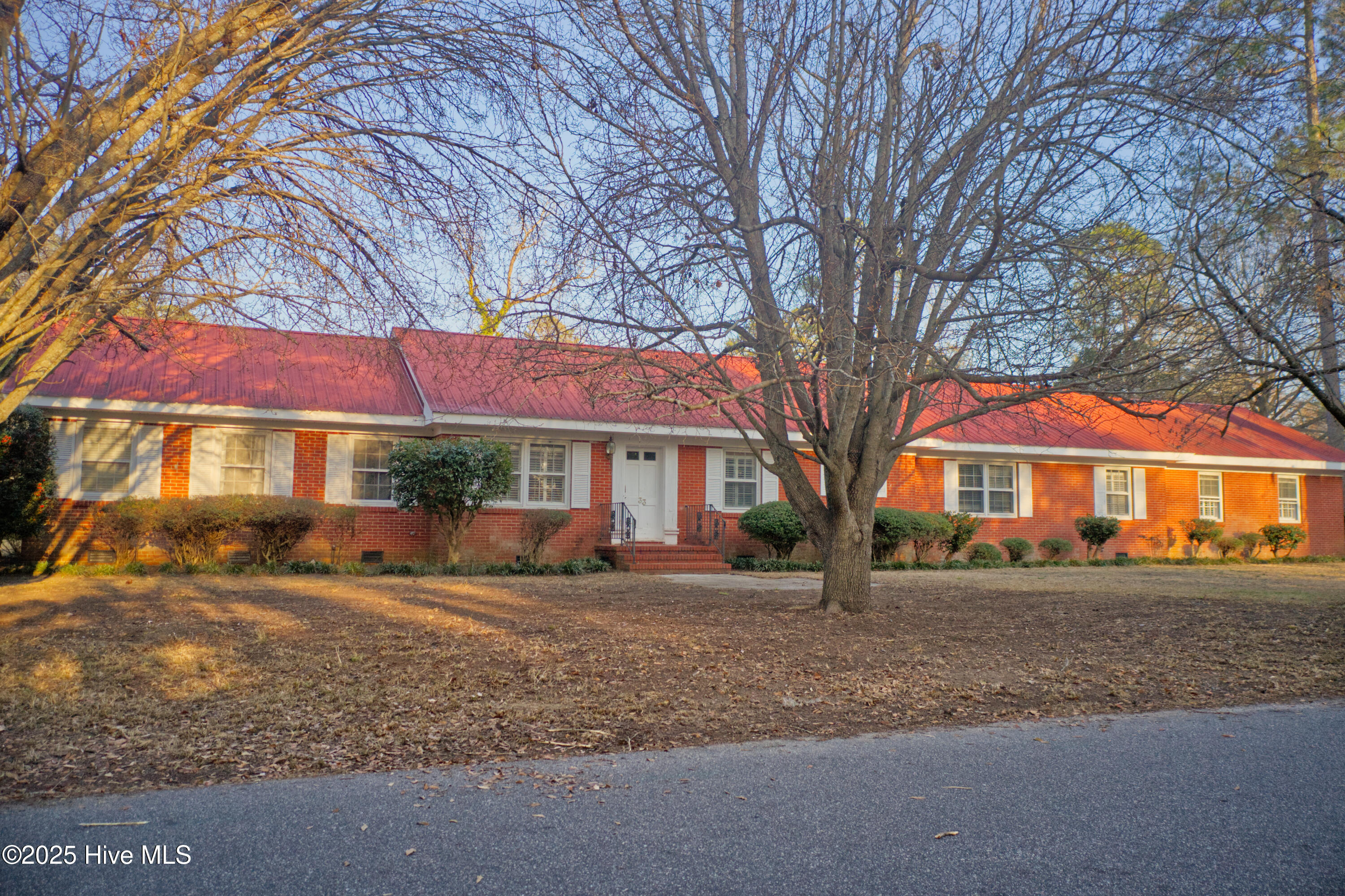 33 Gapway Road Property Photo