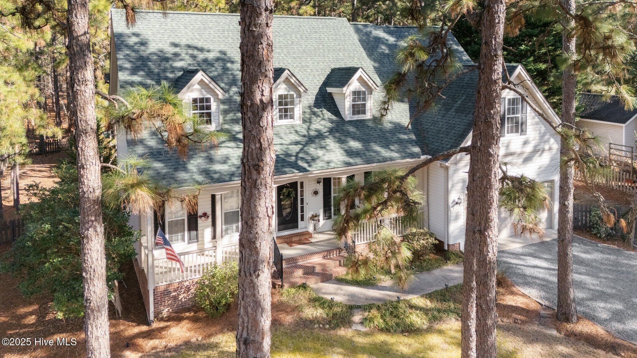 1307 Devonshire Trail Property Photo 2