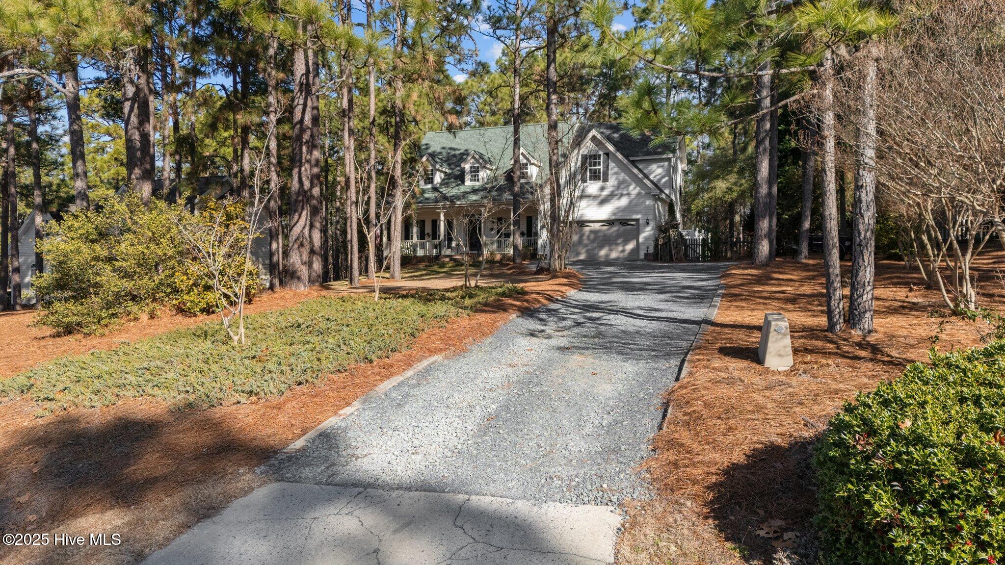 1307 Devonshire Trail Property Photo 4