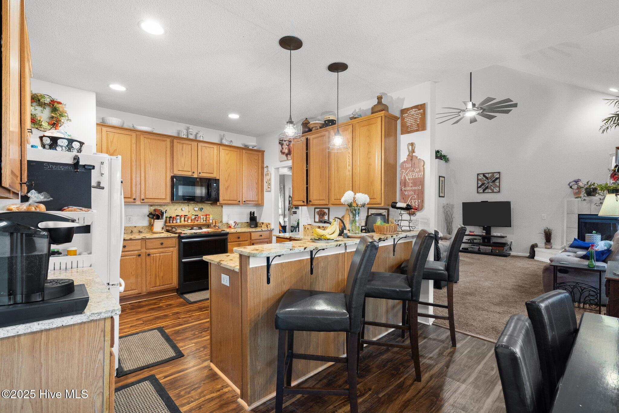1307 Devonshire Trail Property Photo 20
