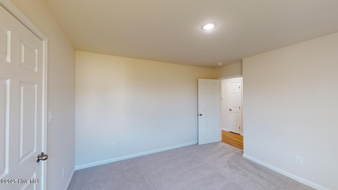 200 Berkshire Drive Property Photo 28