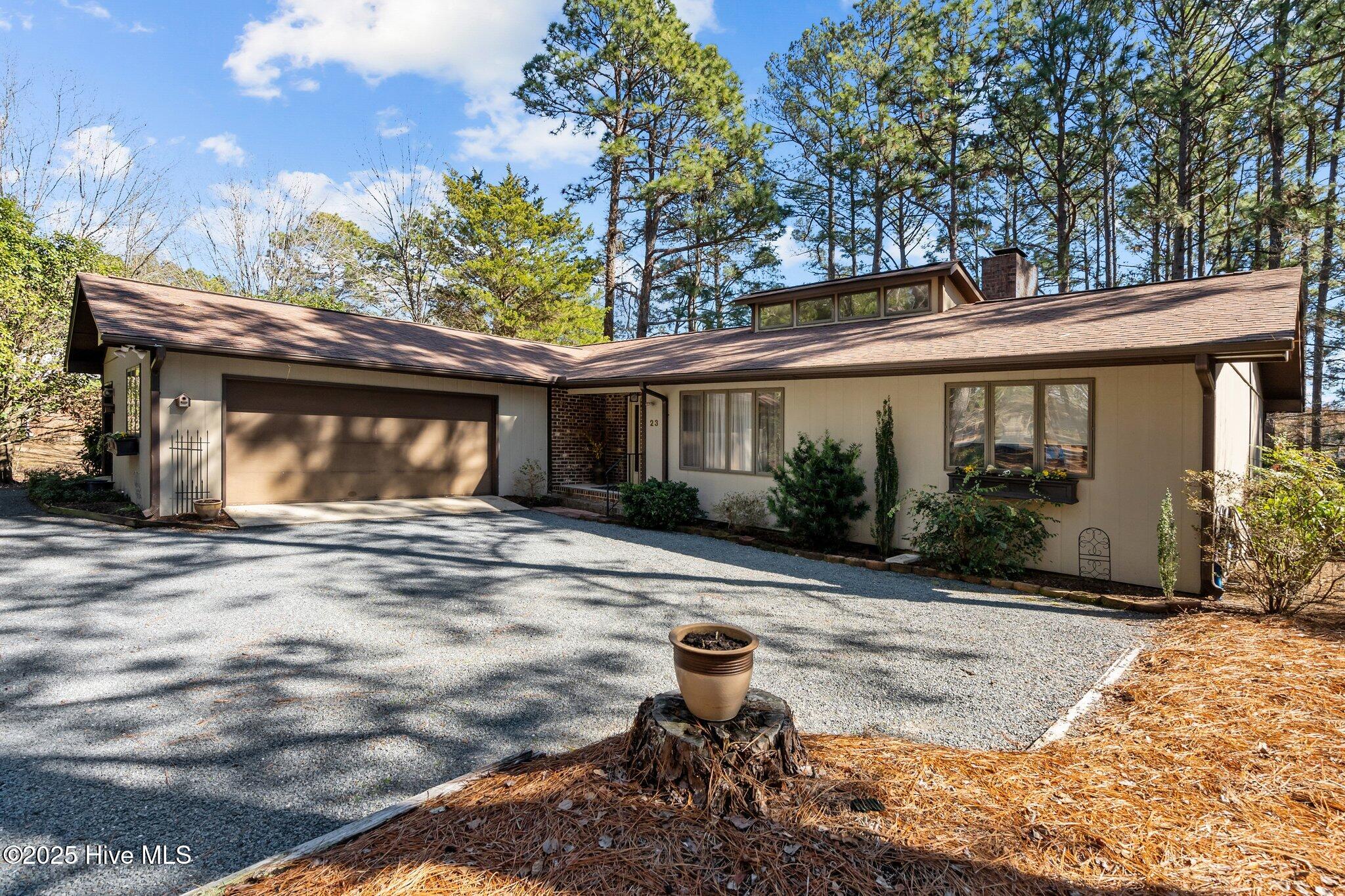 23 Hardee Lane Property Photo