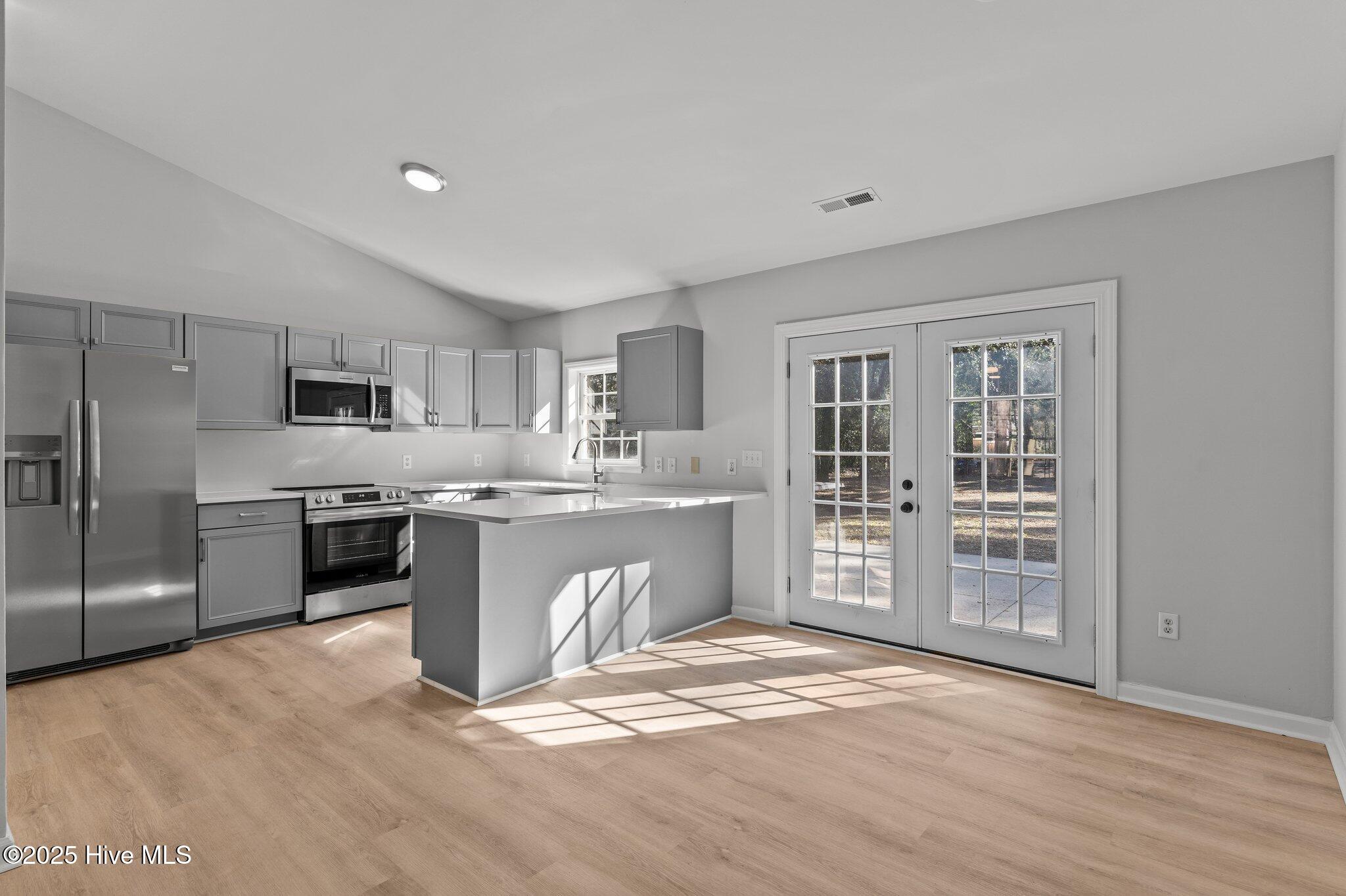 803 Bonham Avenue Property Photo 2