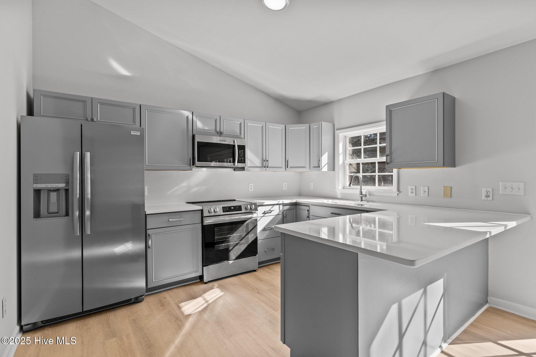 803 Bonham Avenue Property Photo 3