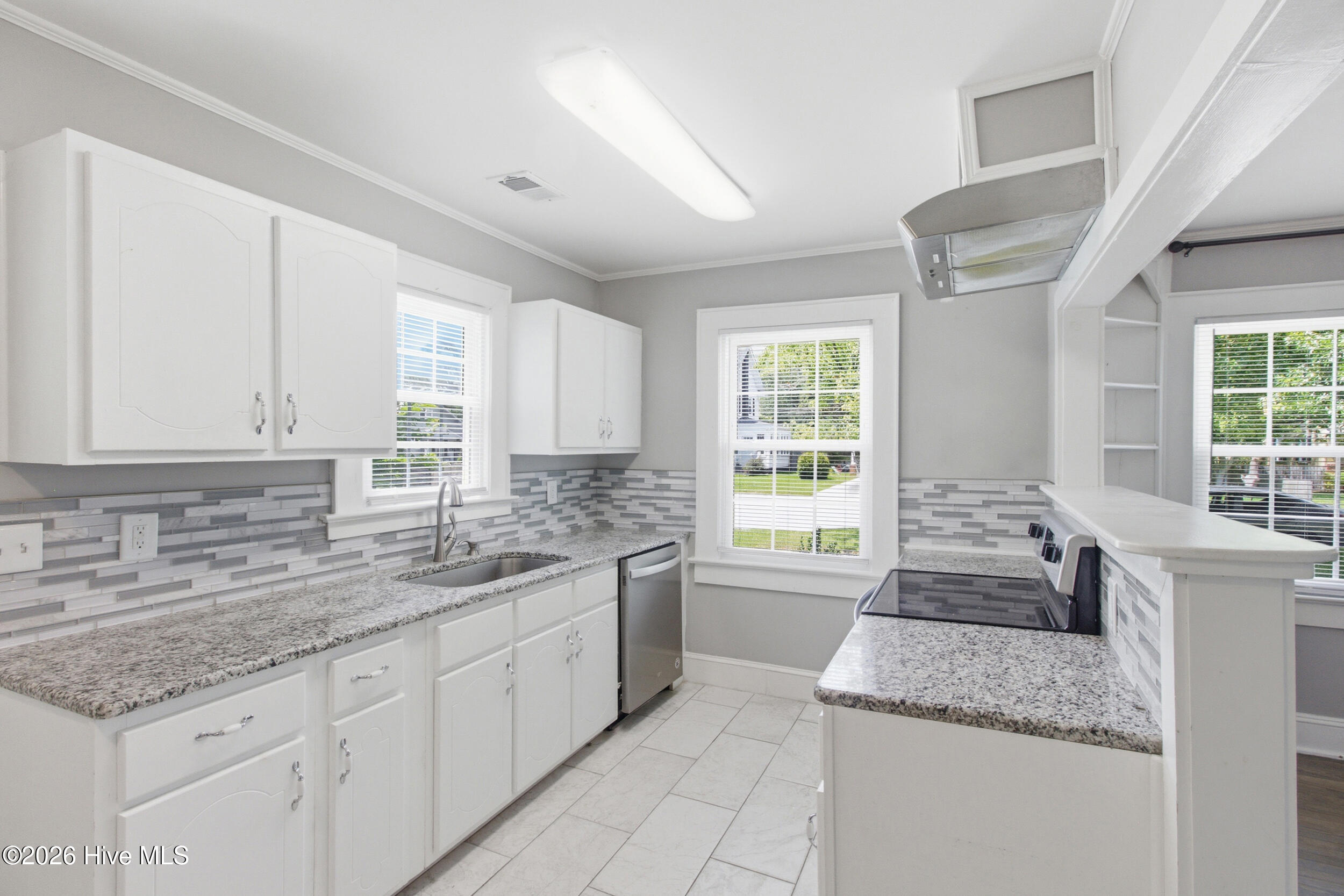 1409 Rhem Avenue Property Photo 11