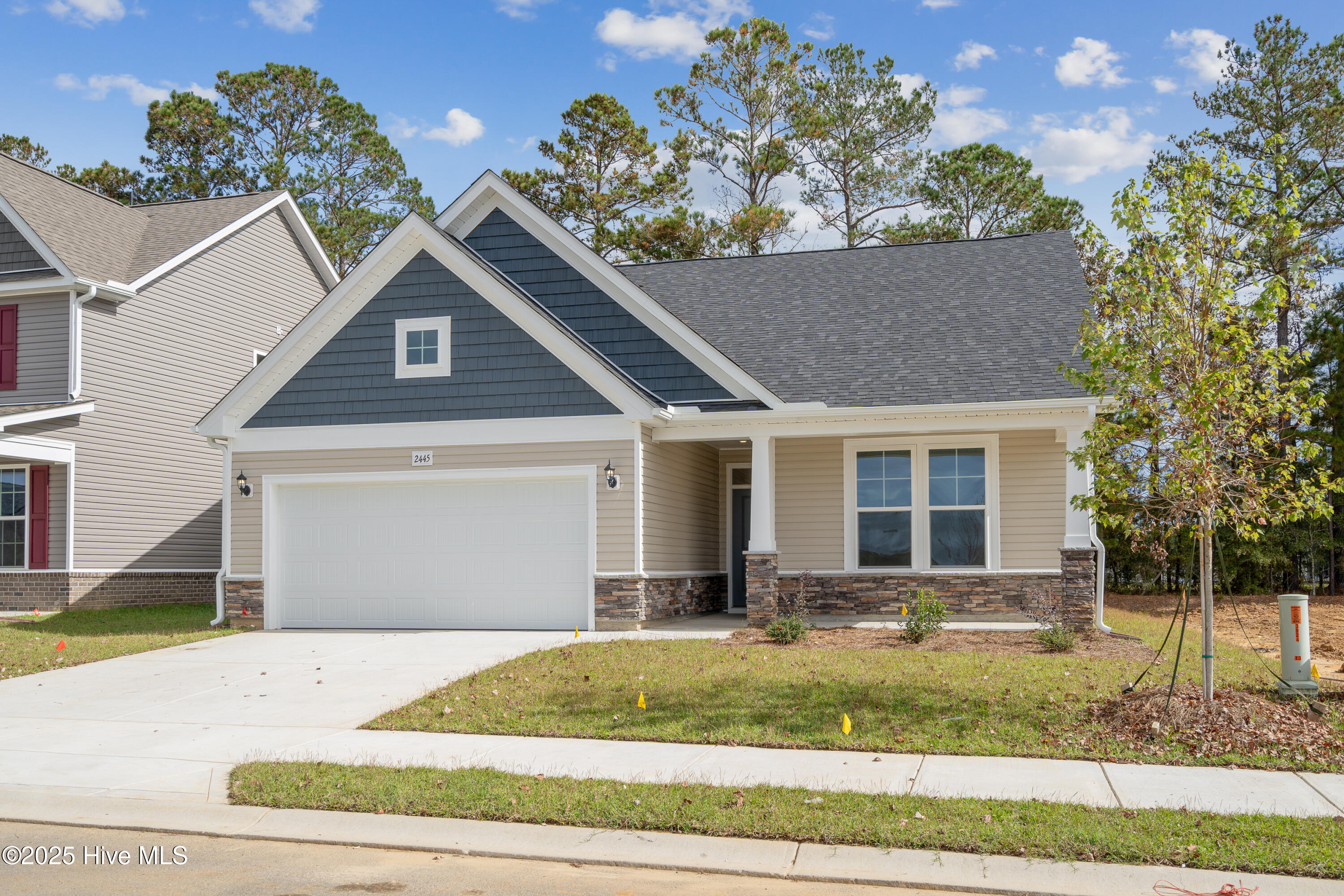1099 Forest Bend Property Photo