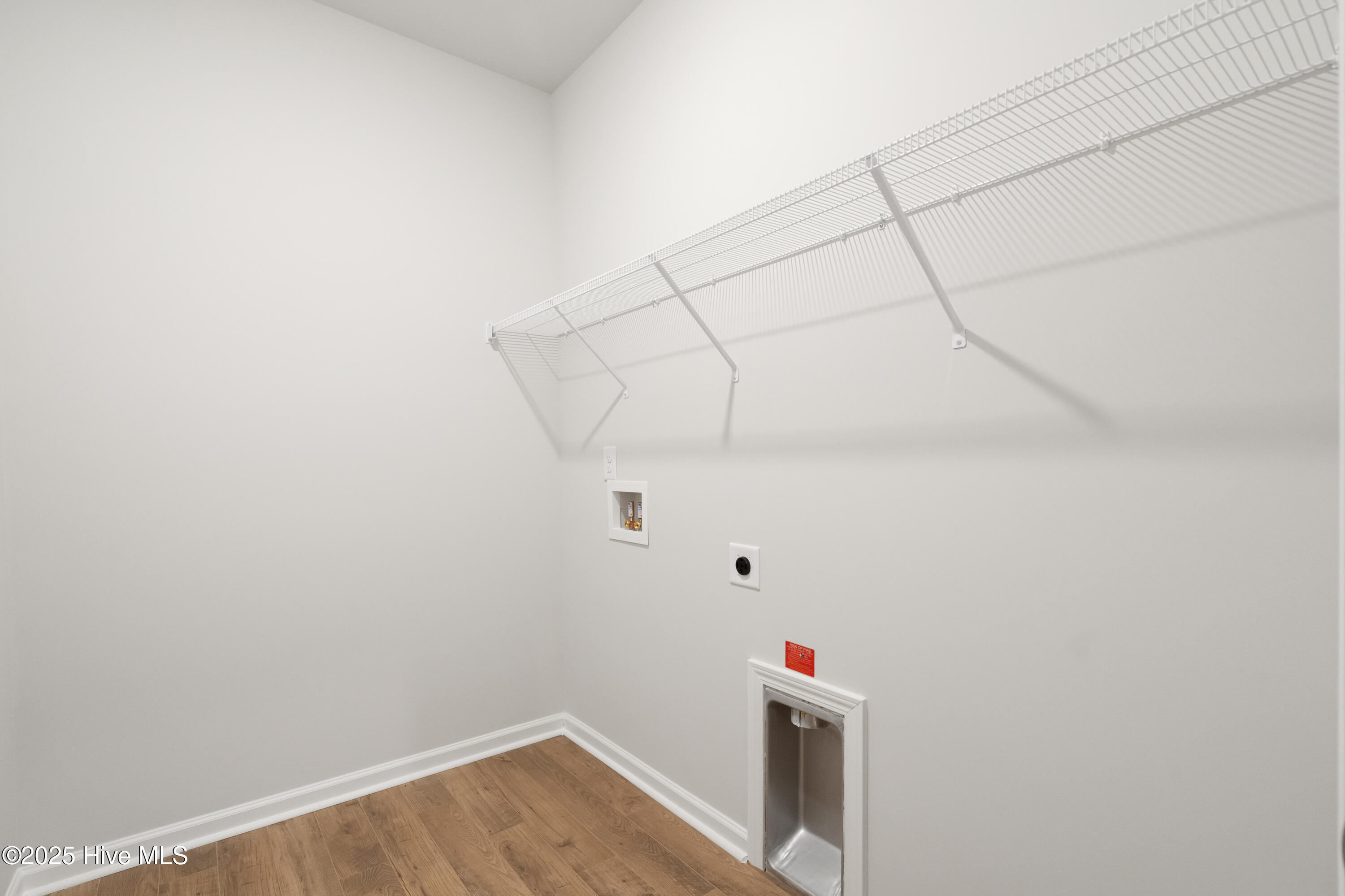 1099 Forest Bend Property Photo 4