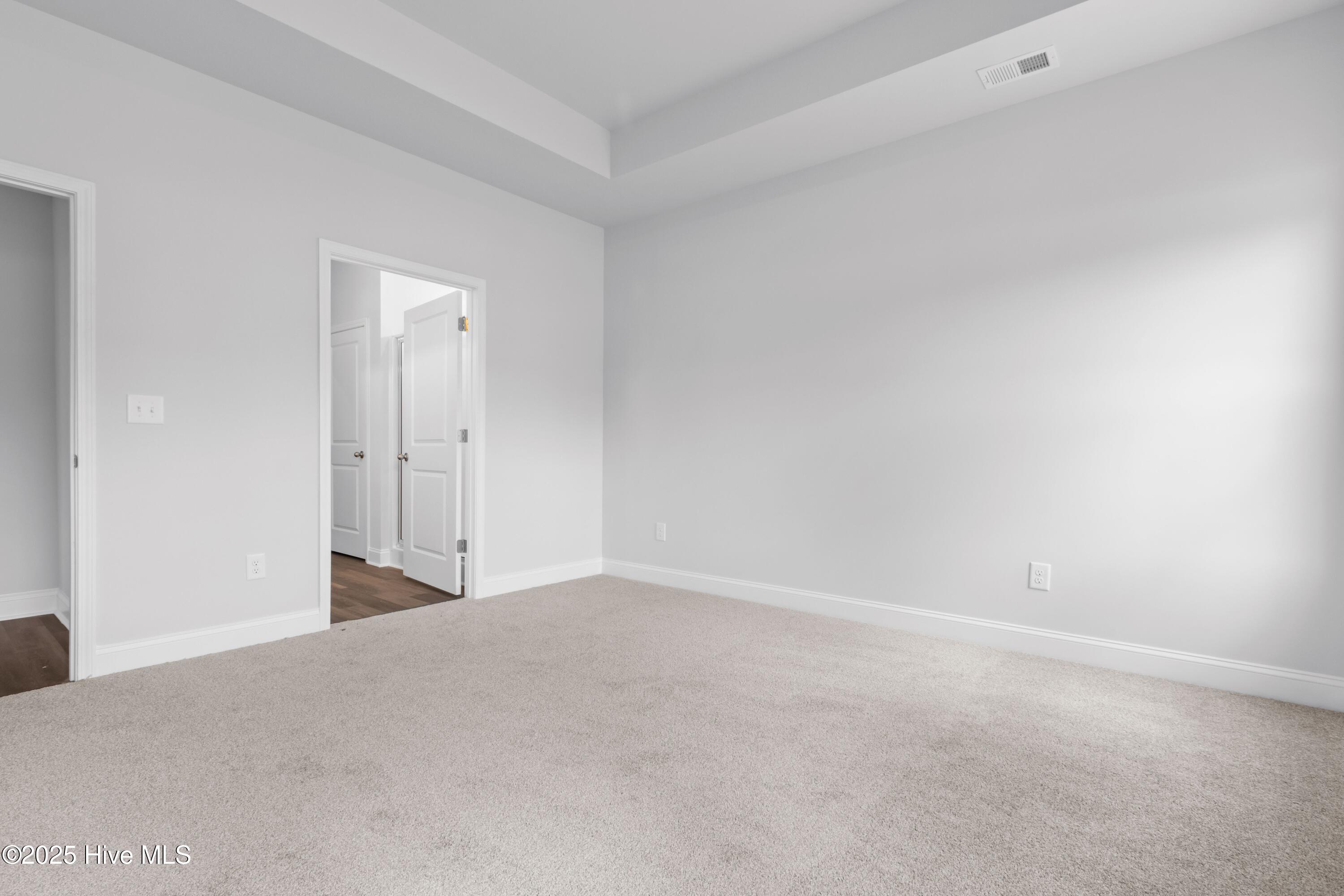 1099 Forest Bend Property Photo 9