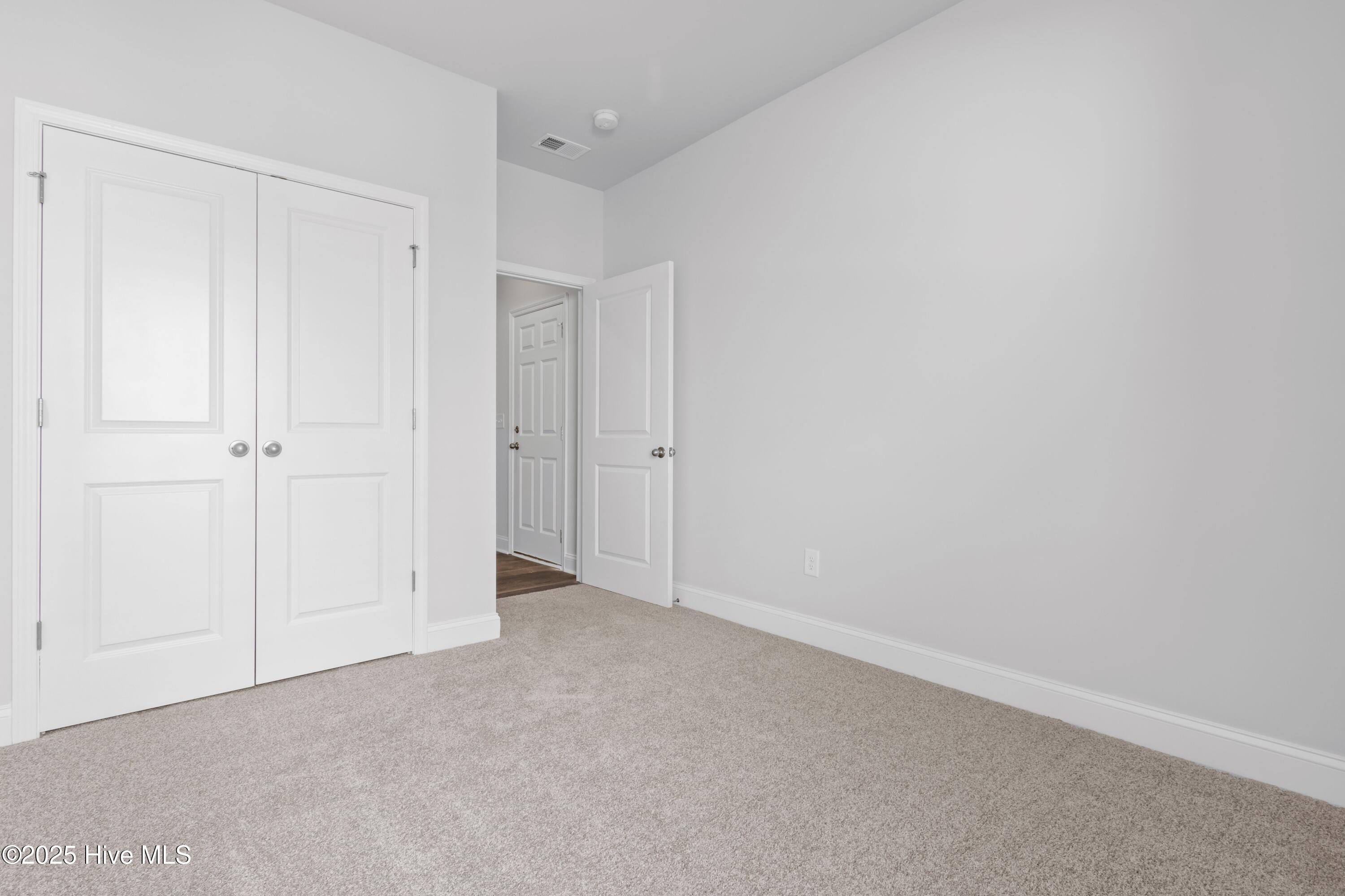 1099 Forest Bend Property Photo 10